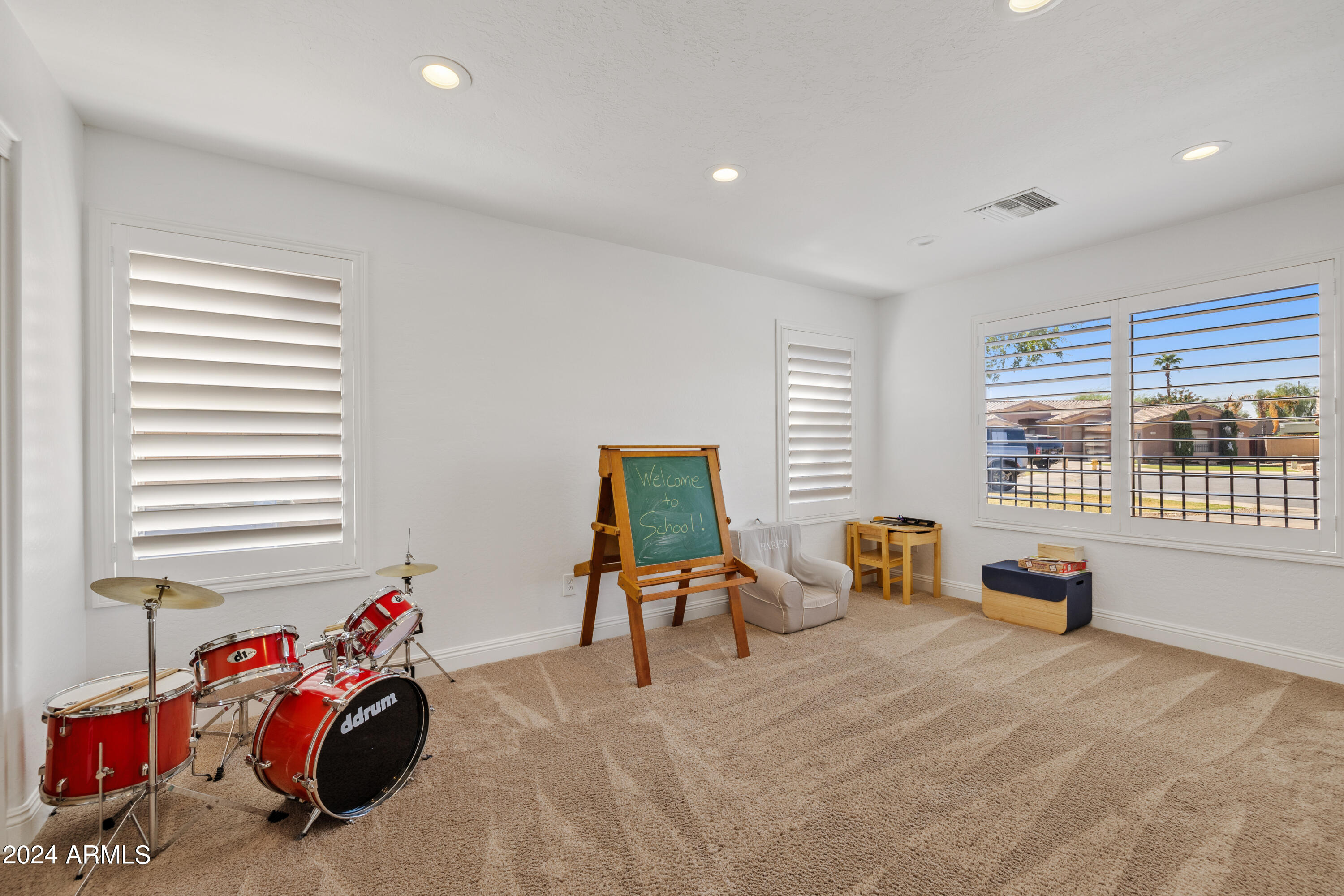 545 S LEMON Court