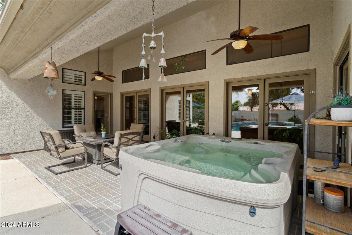 1227 E JEANINE Drive