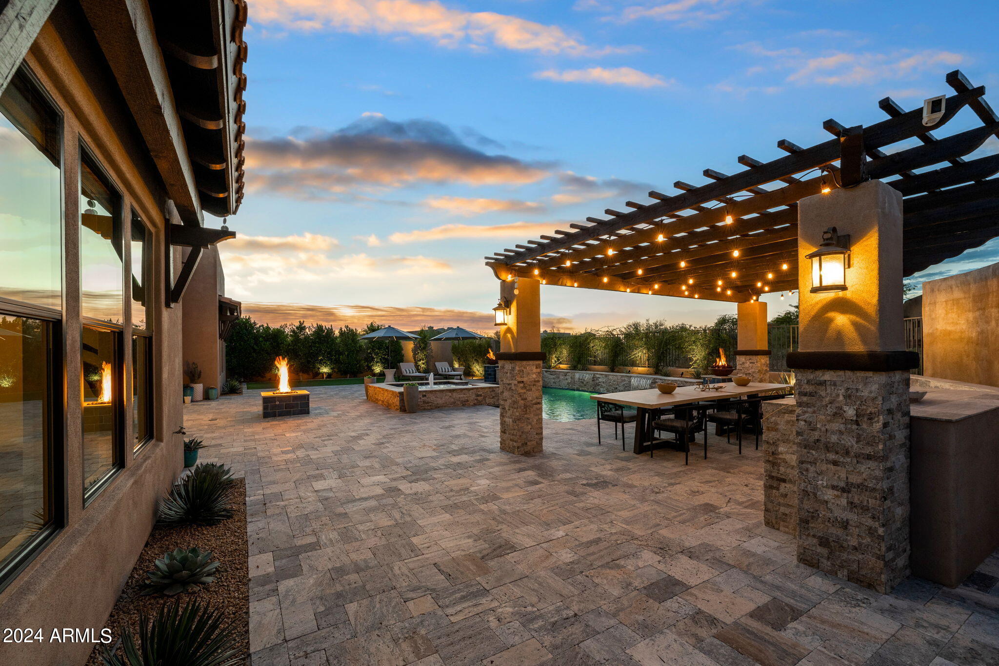 8742 E VILLA CASSANDRA Drive