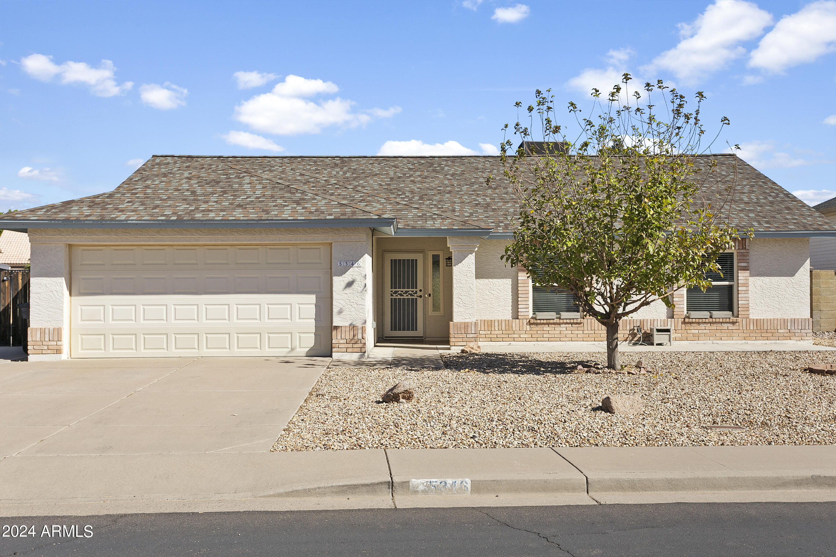 5346 E EMELITA Avenue