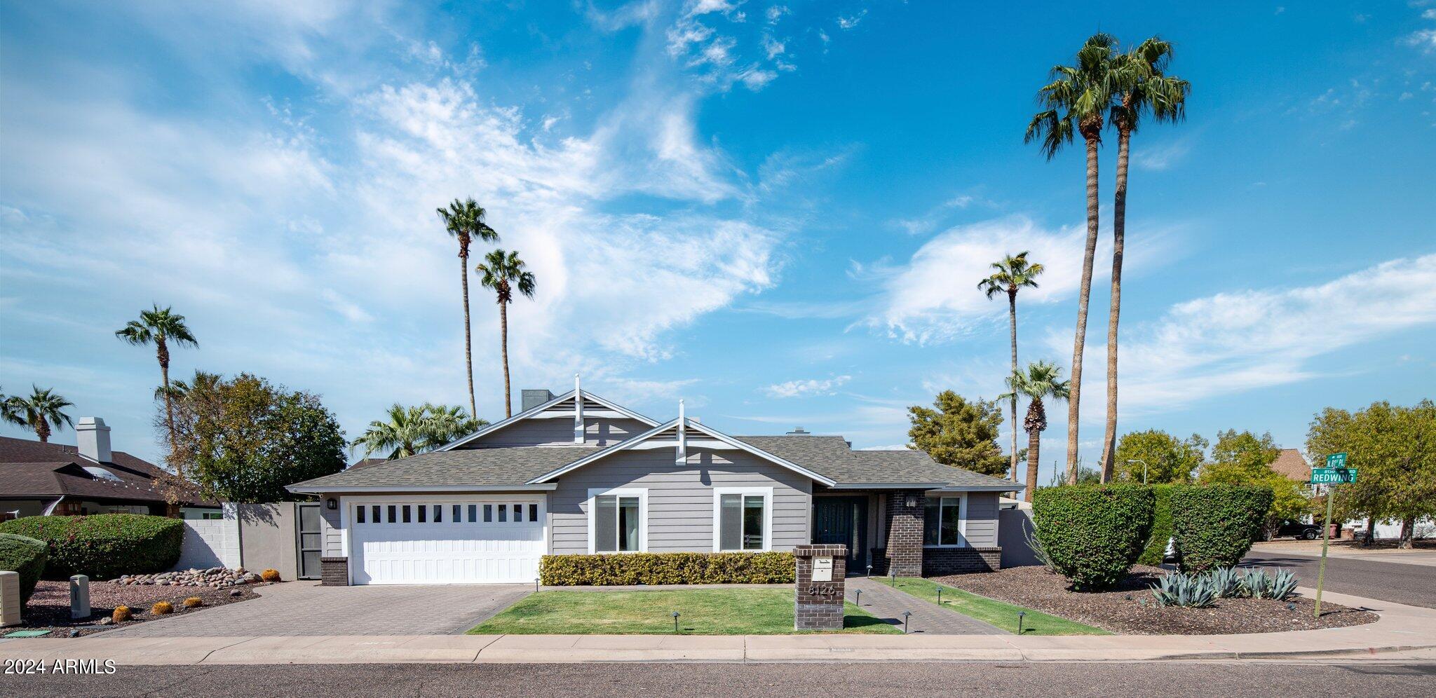 8126 E REDWING Road
