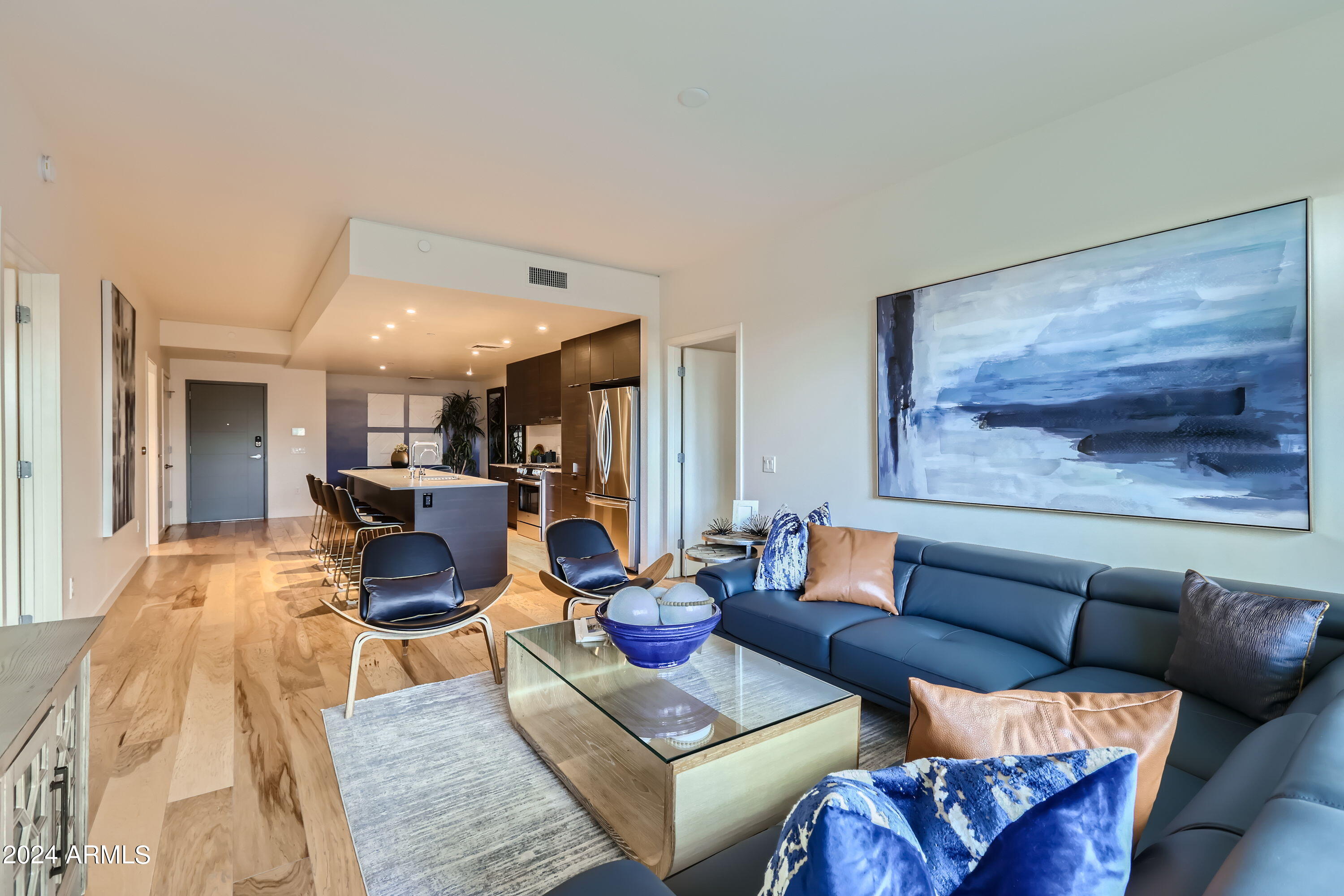 2300 E CAMPBELL Avenue, 129