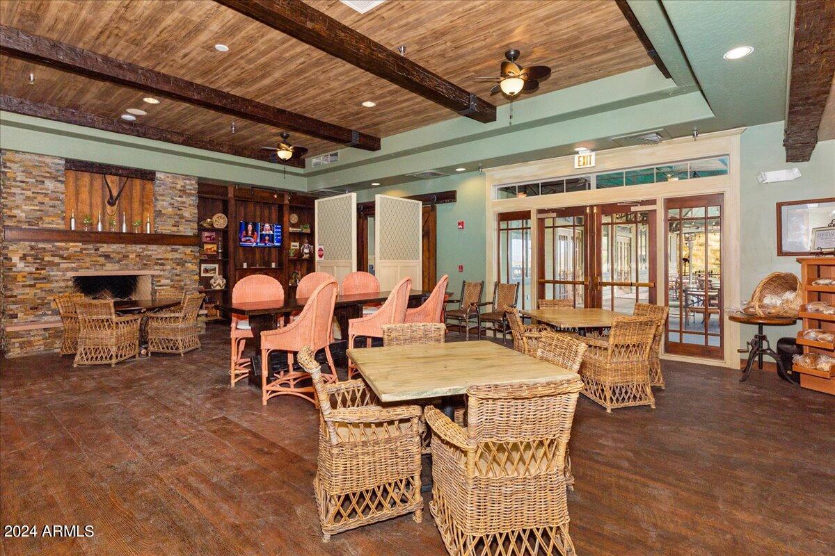 1569 N RANGE VIEW Circle