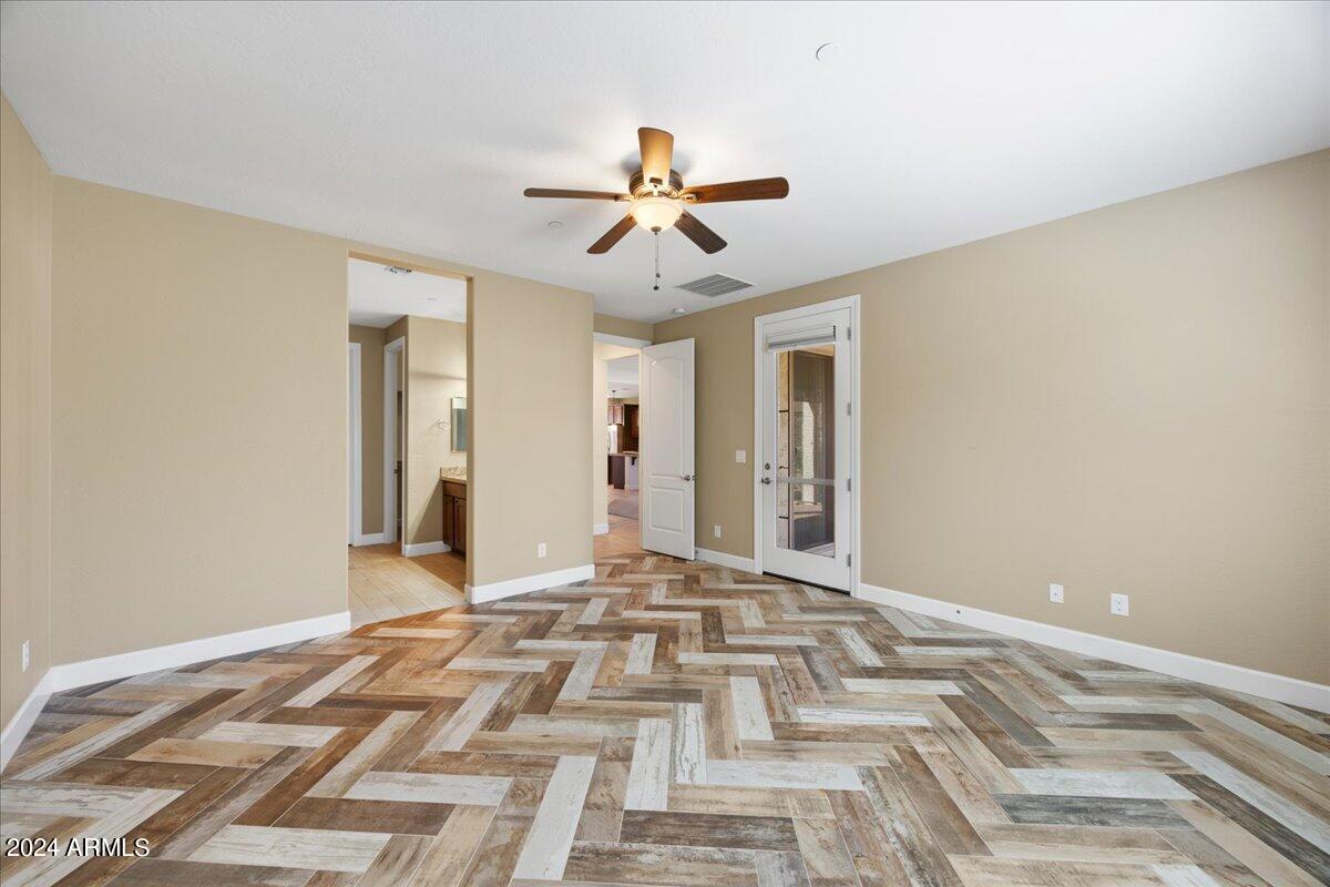 1569 N RANGE VIEW Circle