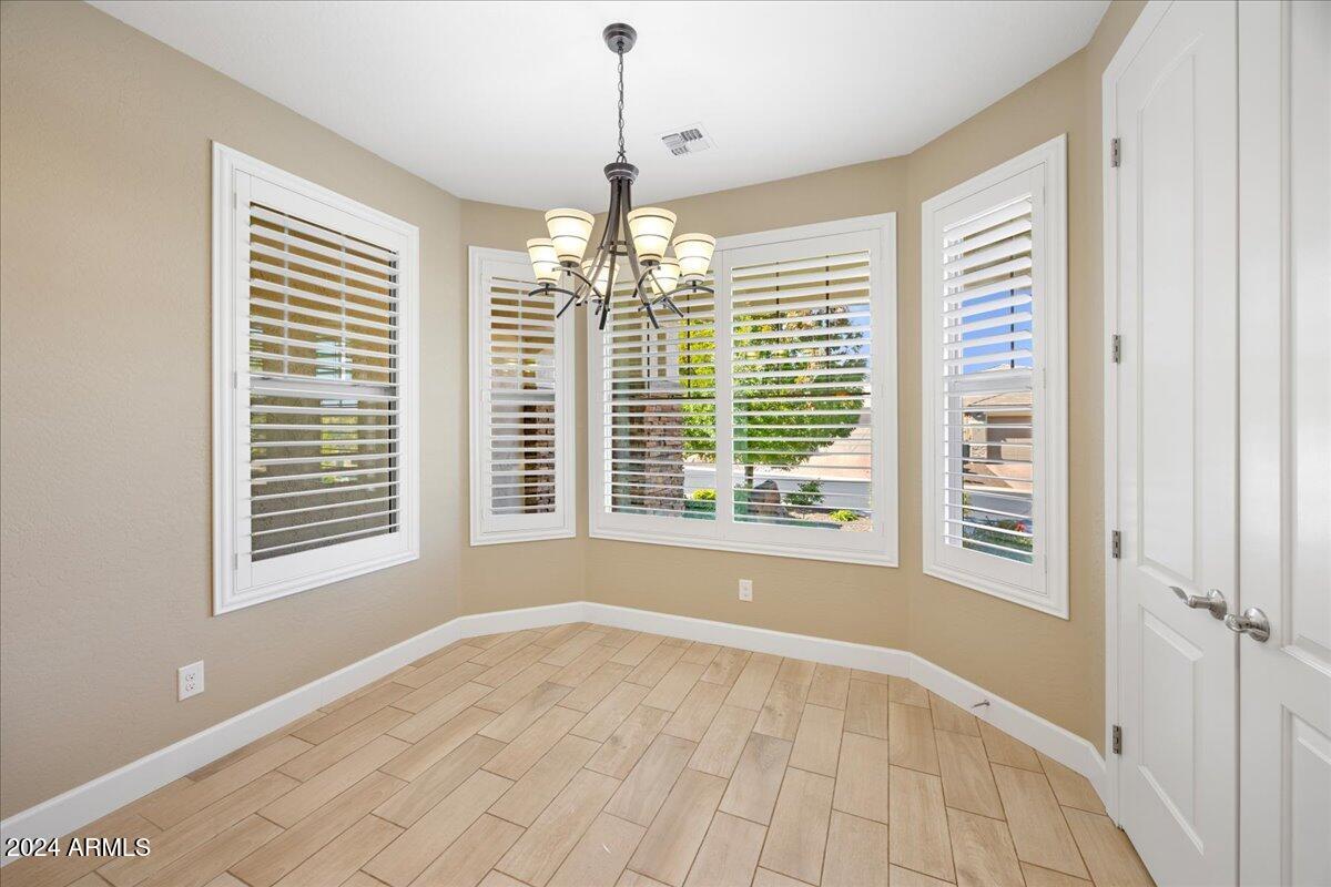 1569 N RANGE VIEW Circle