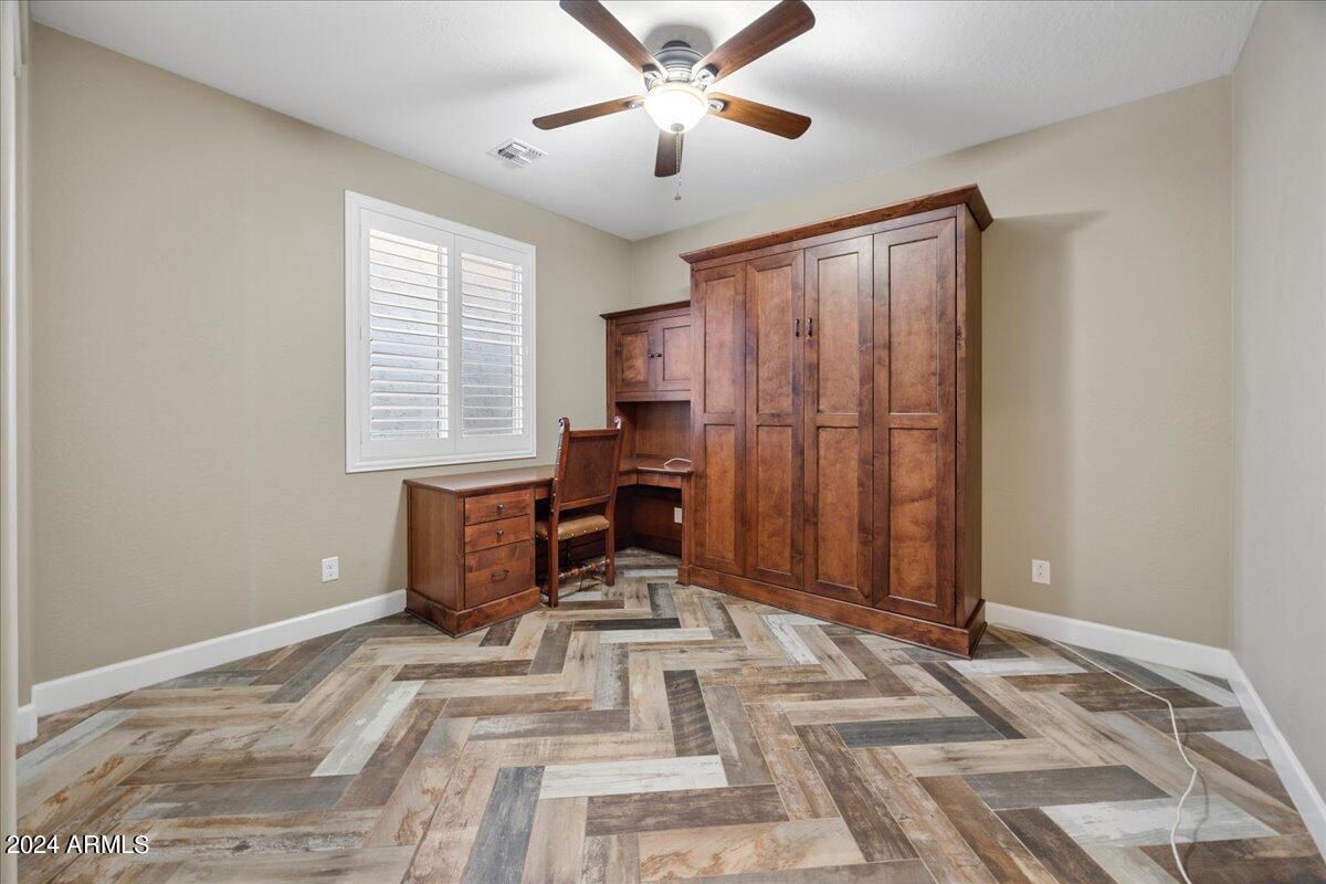 1569 N RANGE VIEW Circle