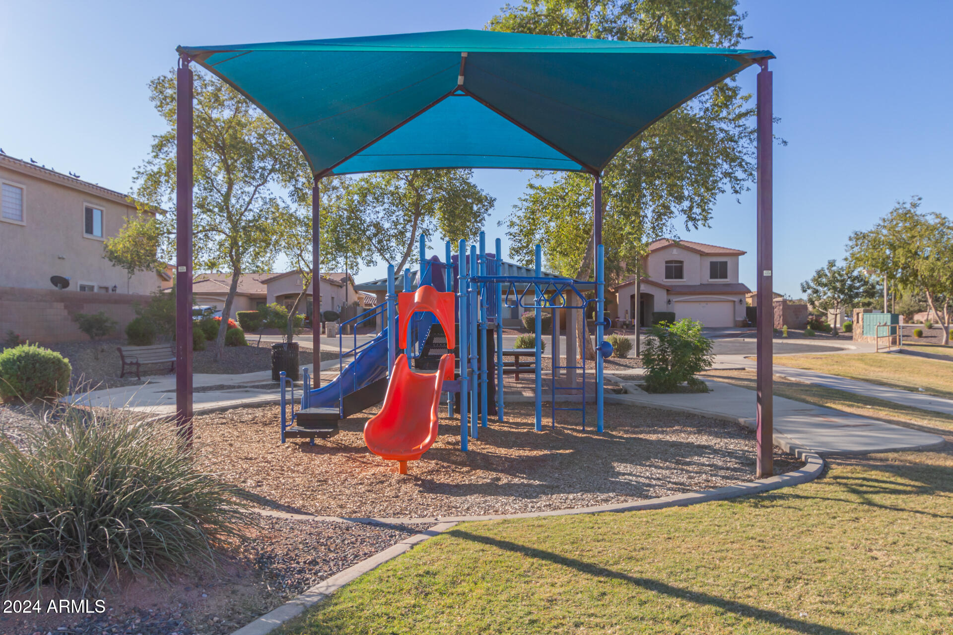 25600 W ST JAMES Avenue