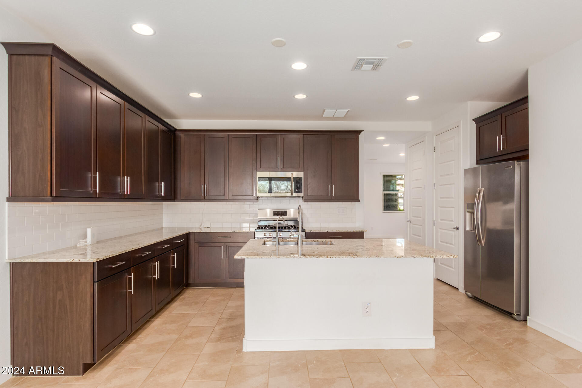 8911 W SOLANO Drive