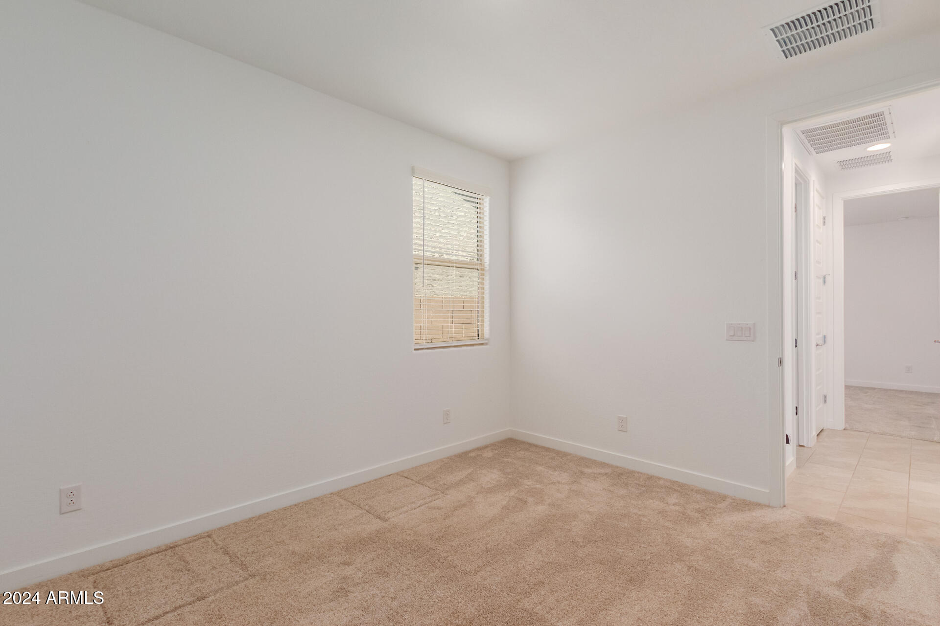 8911 W SOLANO Drive
