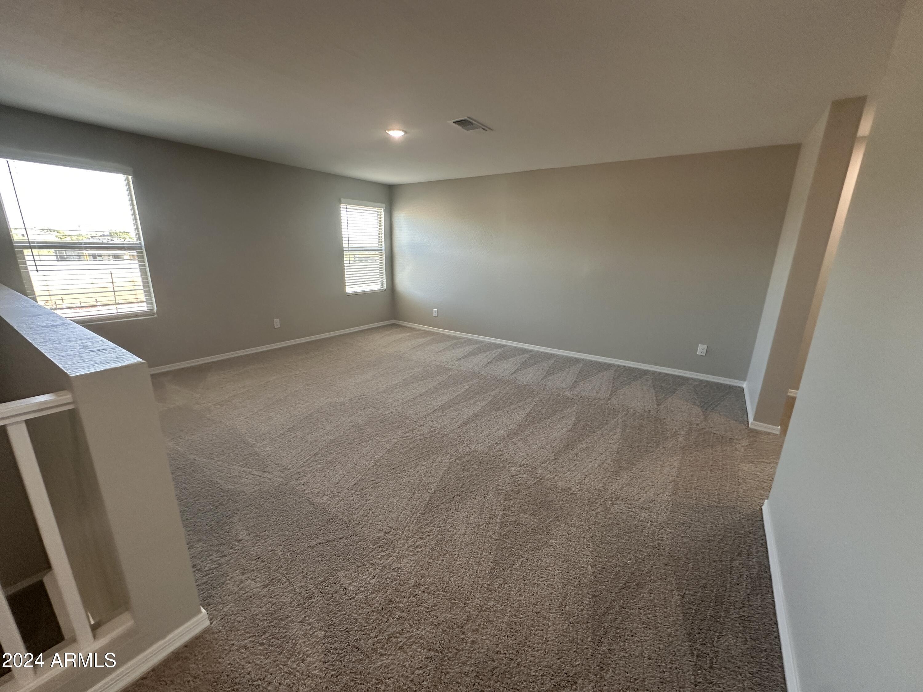 7601 W SMOKETREE Drive