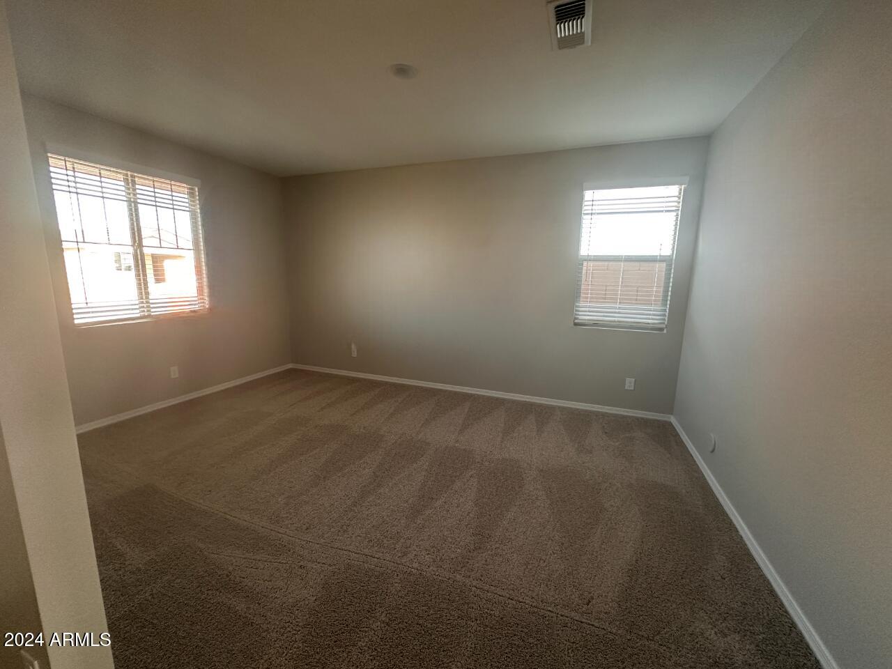 7601 W SMOKETREE Drive