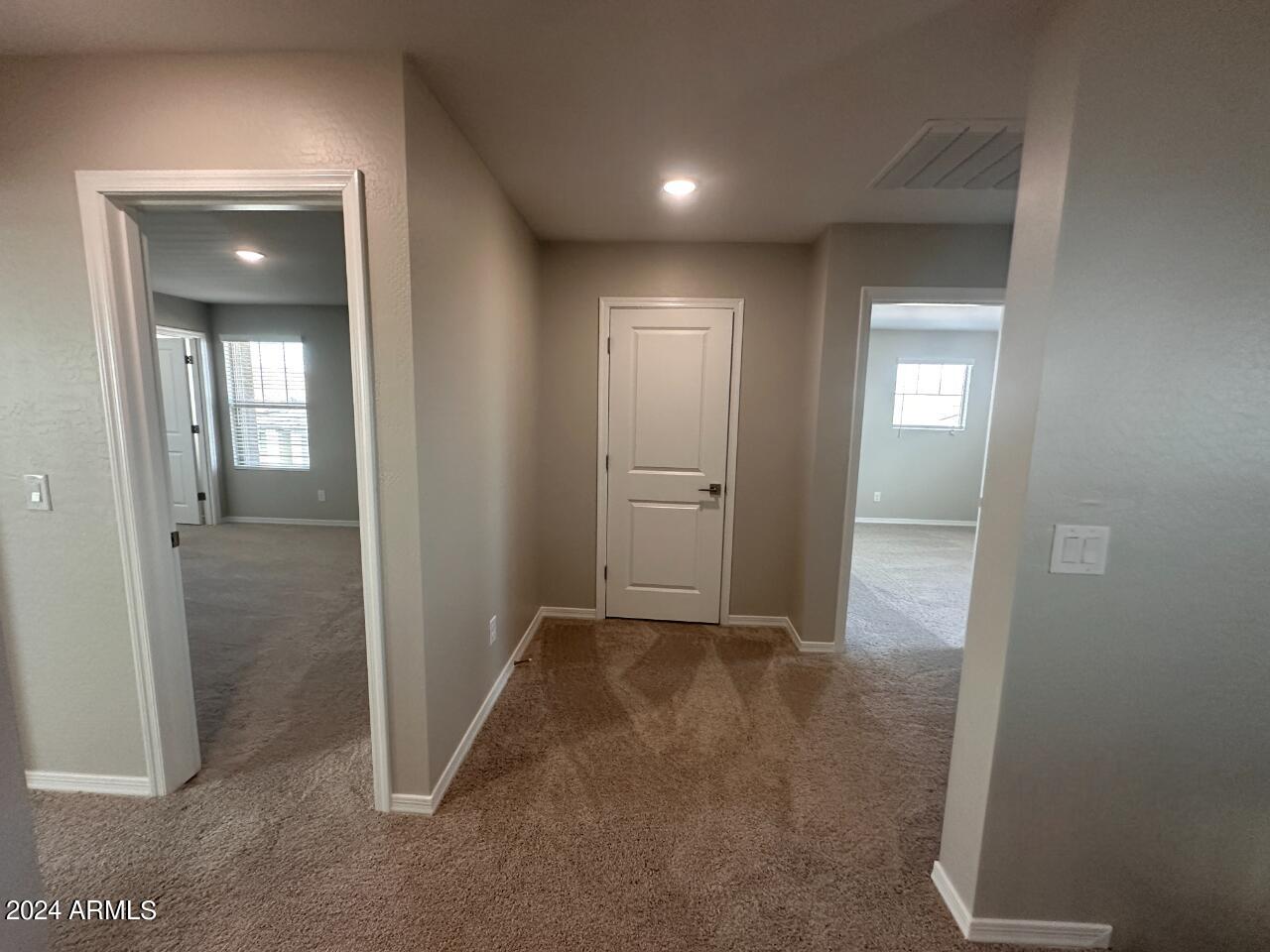7601 W SMOKETREE Drive