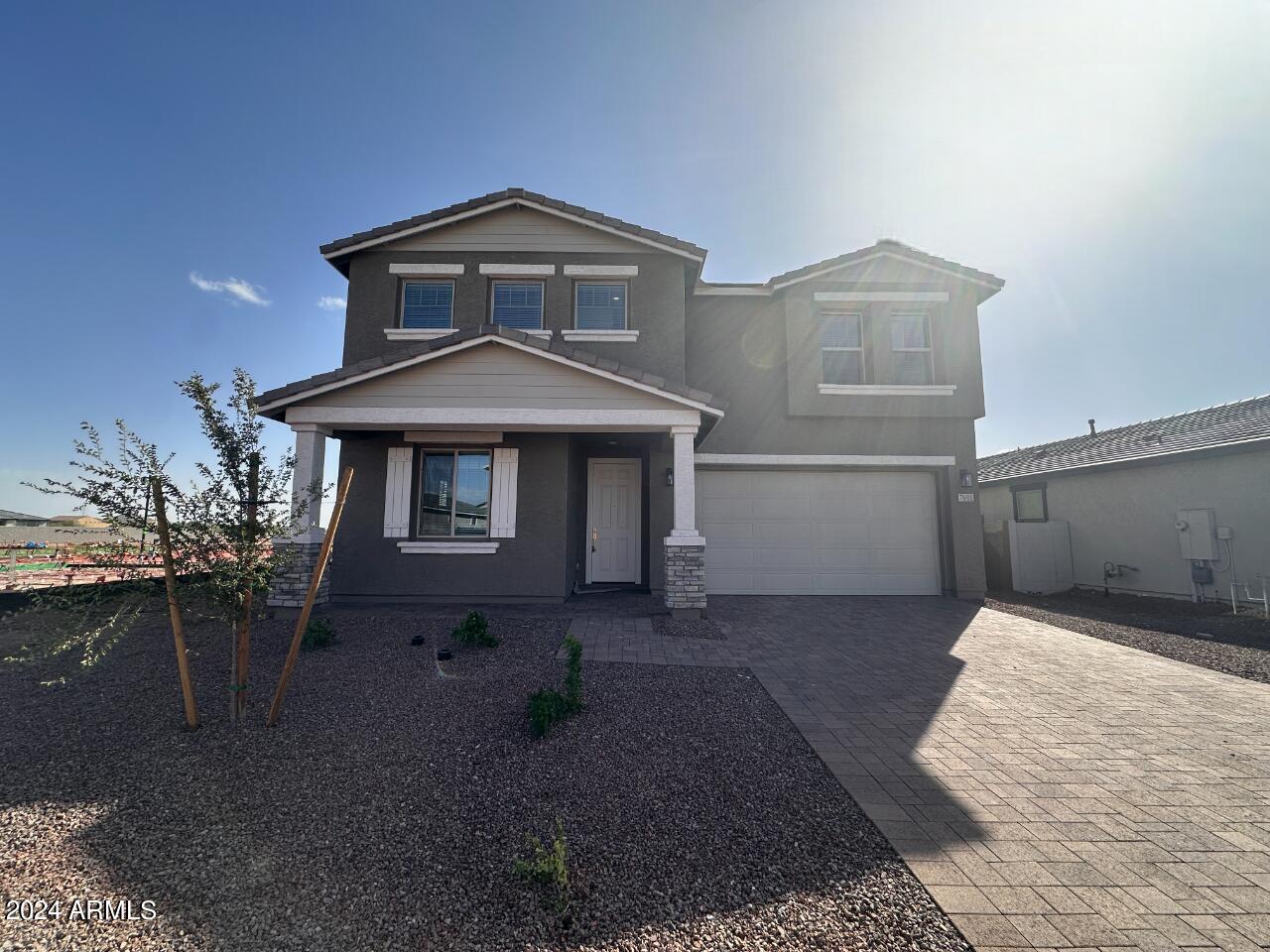 7601 W SMOKETREE Drive