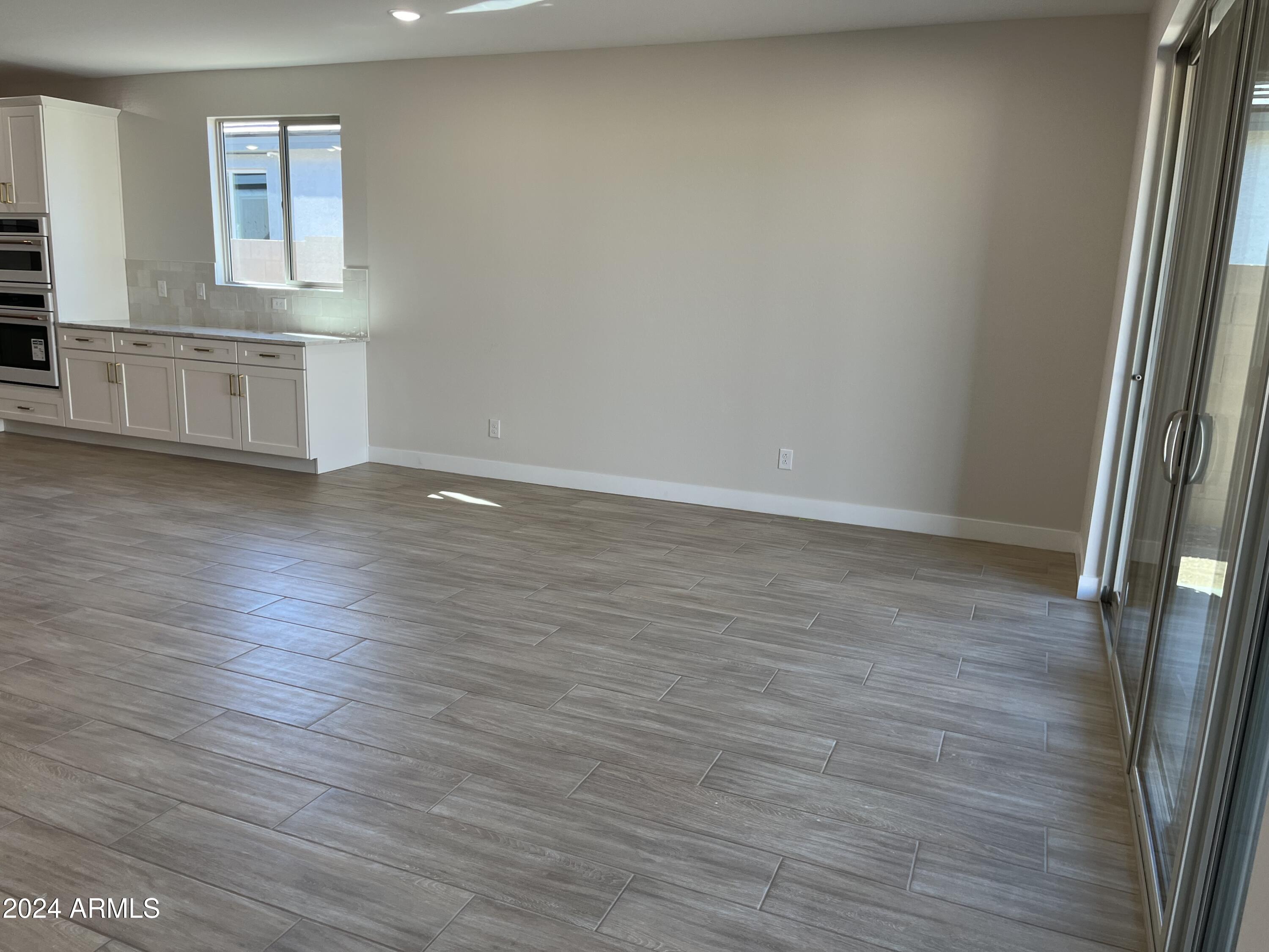 7664 W TETHER Trail