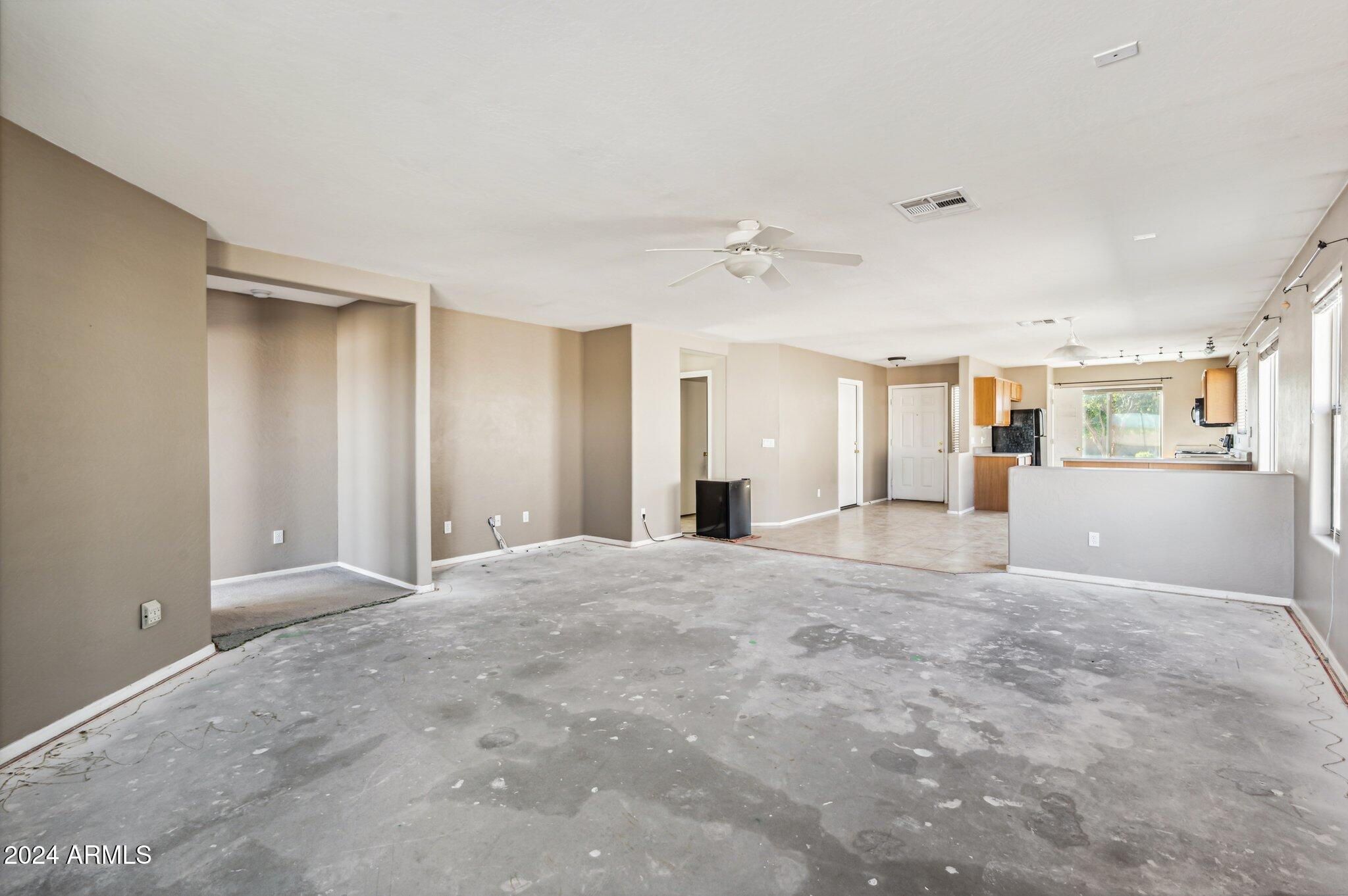 24685 N LOST DUTCHMAN Way