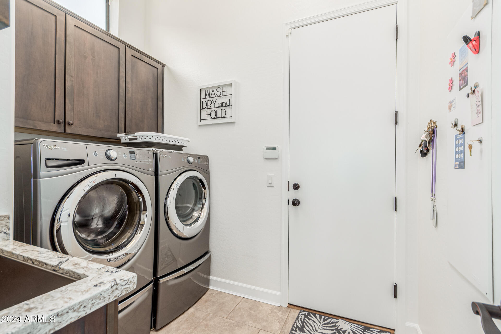 8446 E LAUREL Street