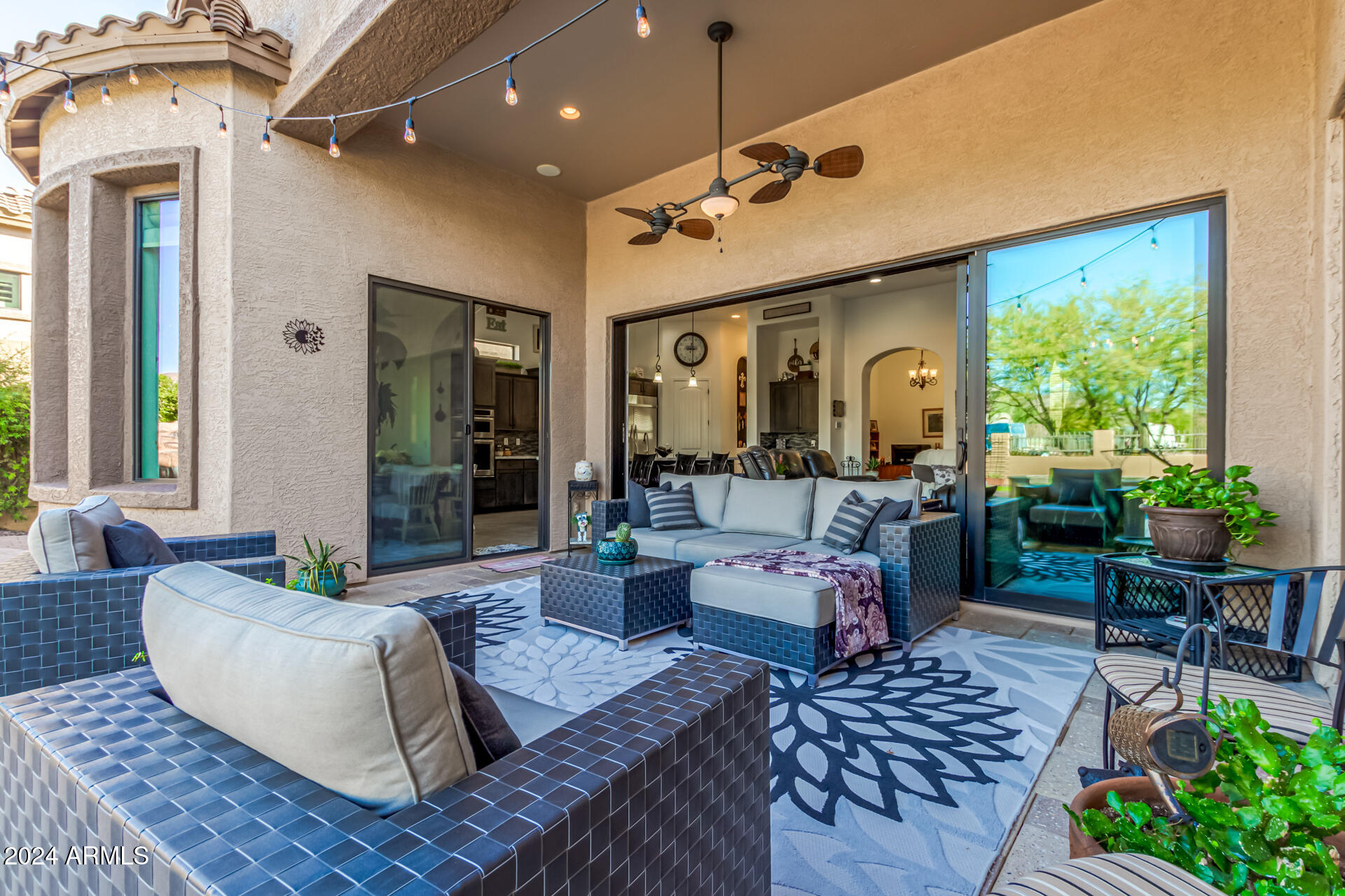 8446 E LAUREL Street