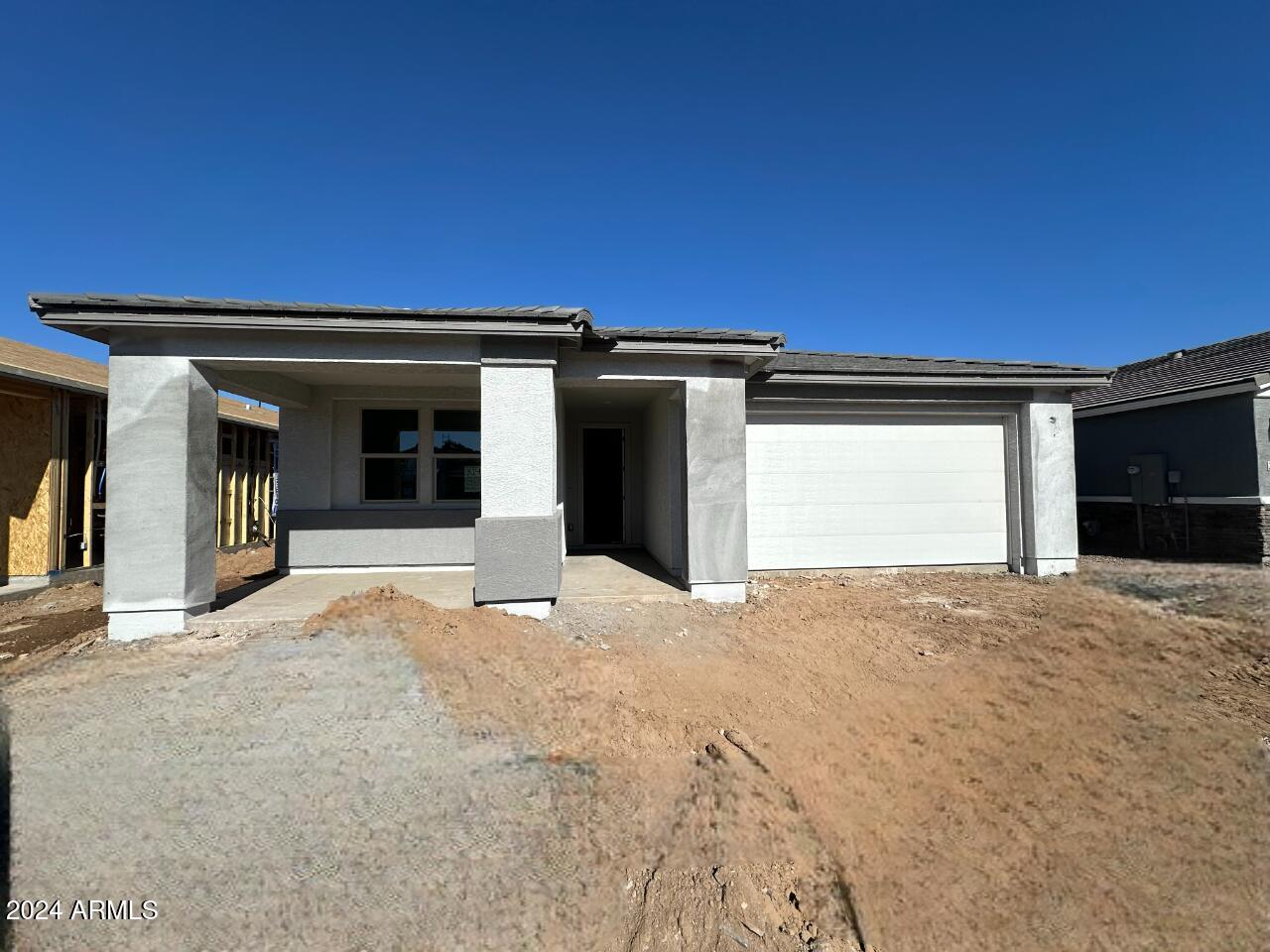 22864 E ROUNDUP Way