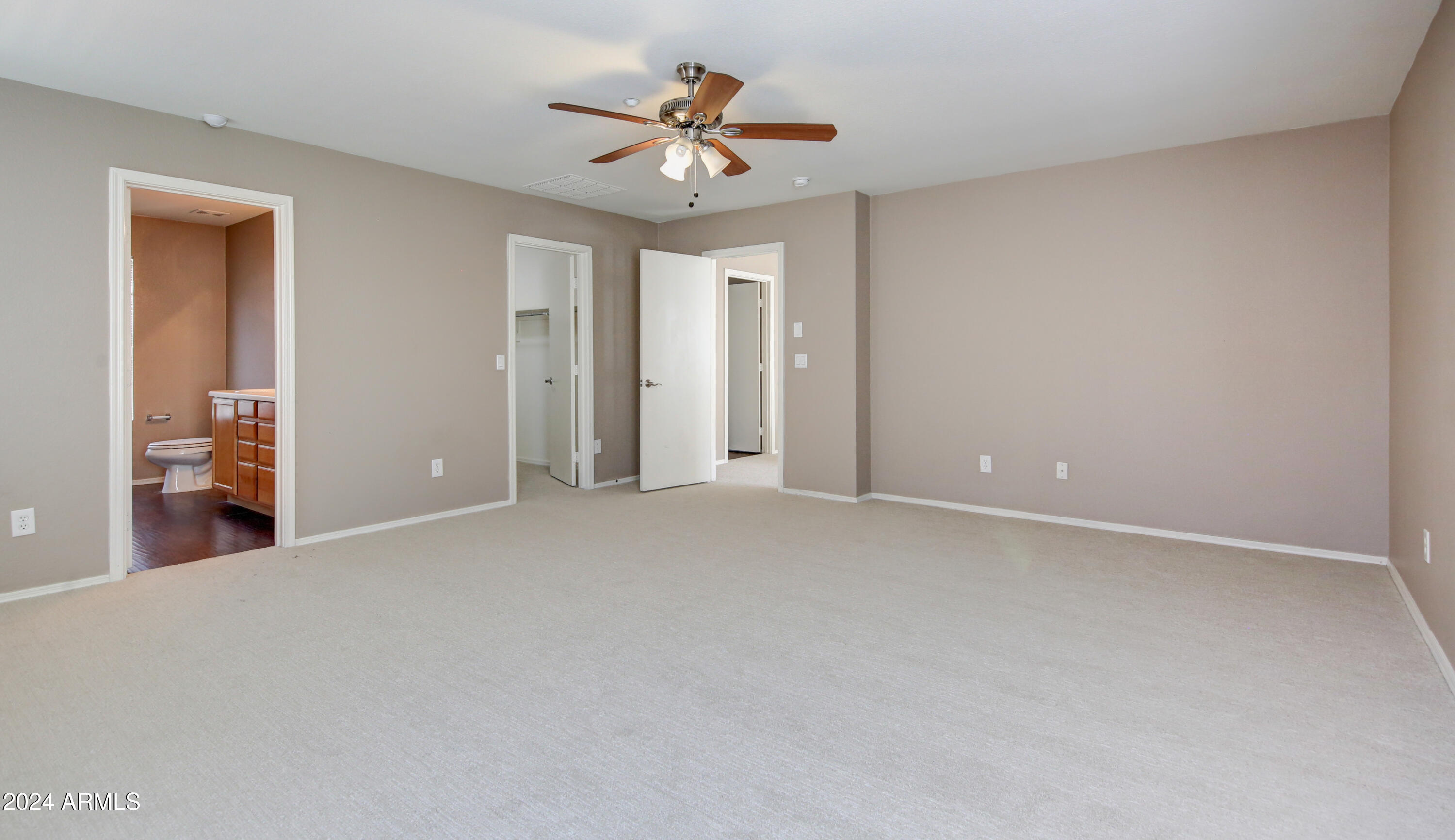 902 N 111TH Drive