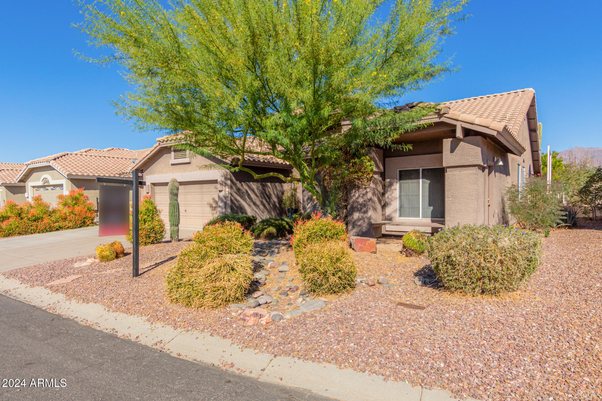 8310 E GREENVIEW Drive