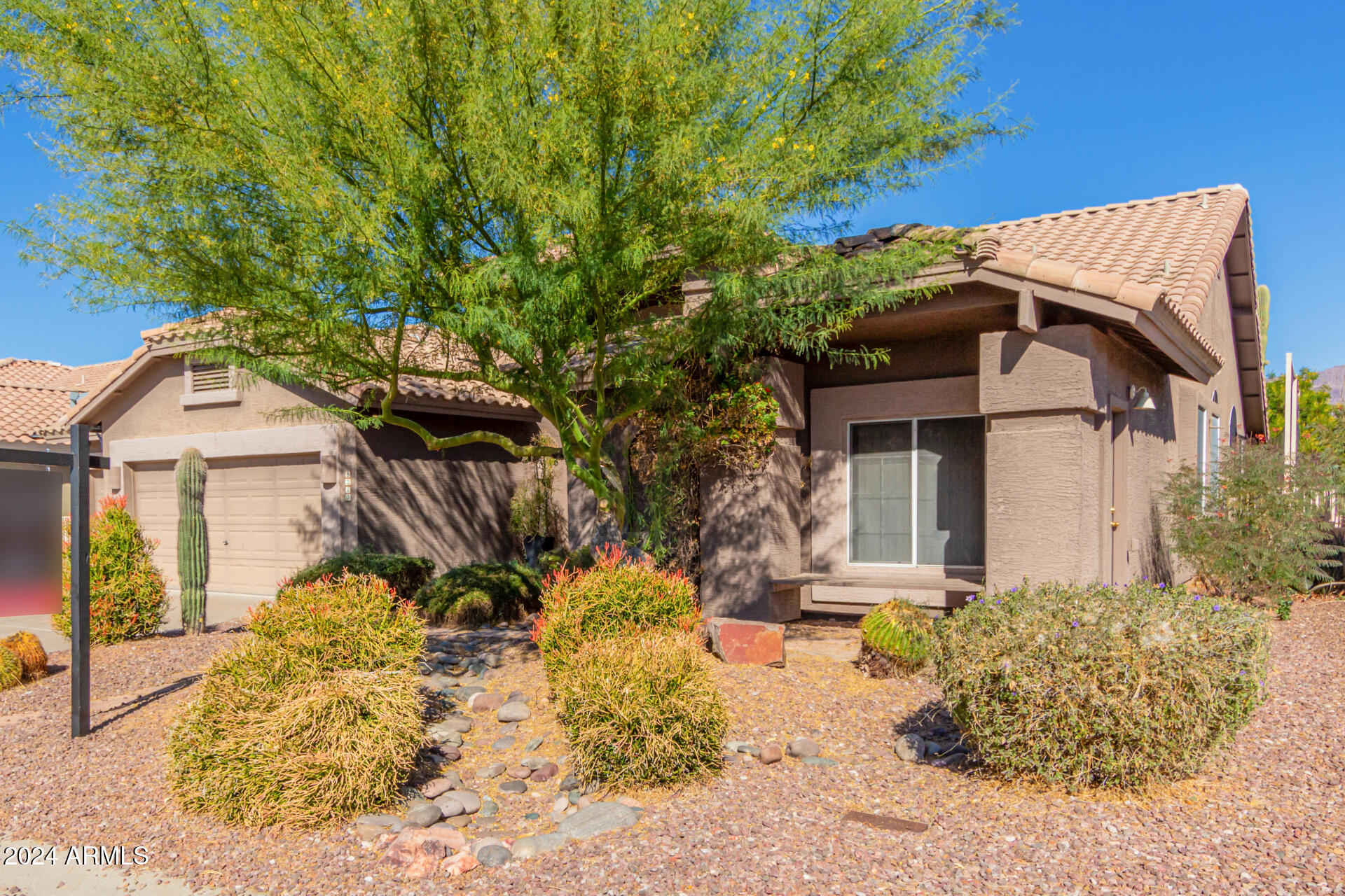 8310 E GREENVIEW Drive