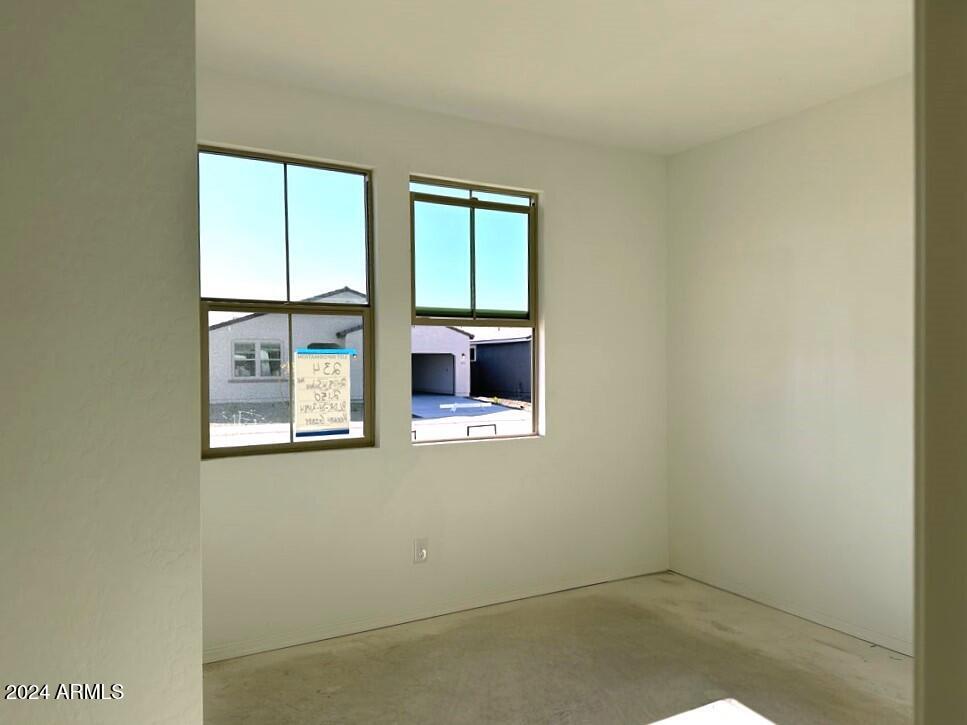24118 W SUNLAND Avenue