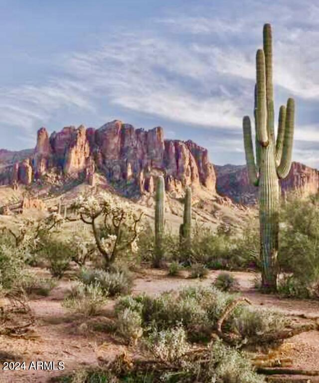 9338 E LAUREL Circle