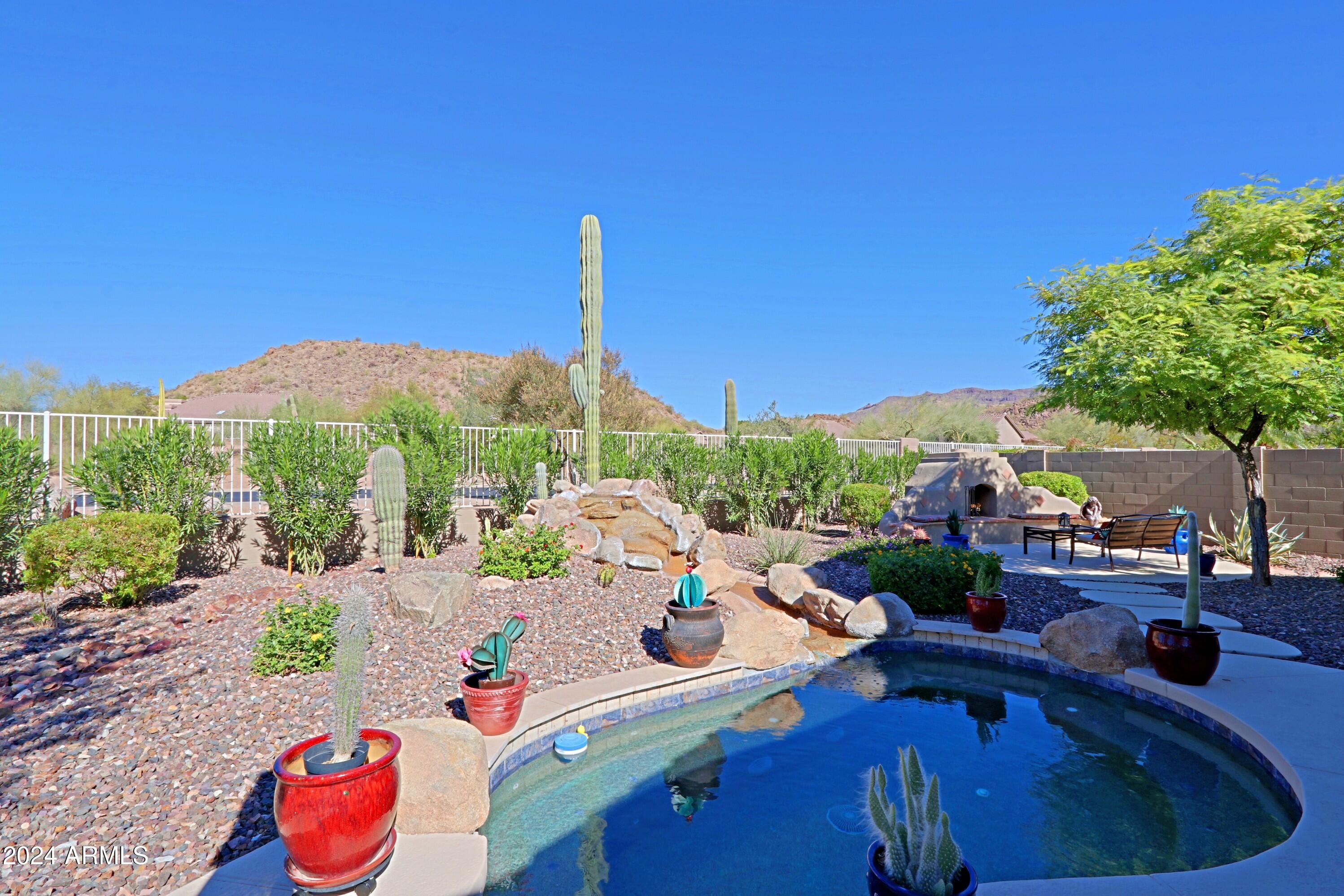 9338 E LAUREL Circle