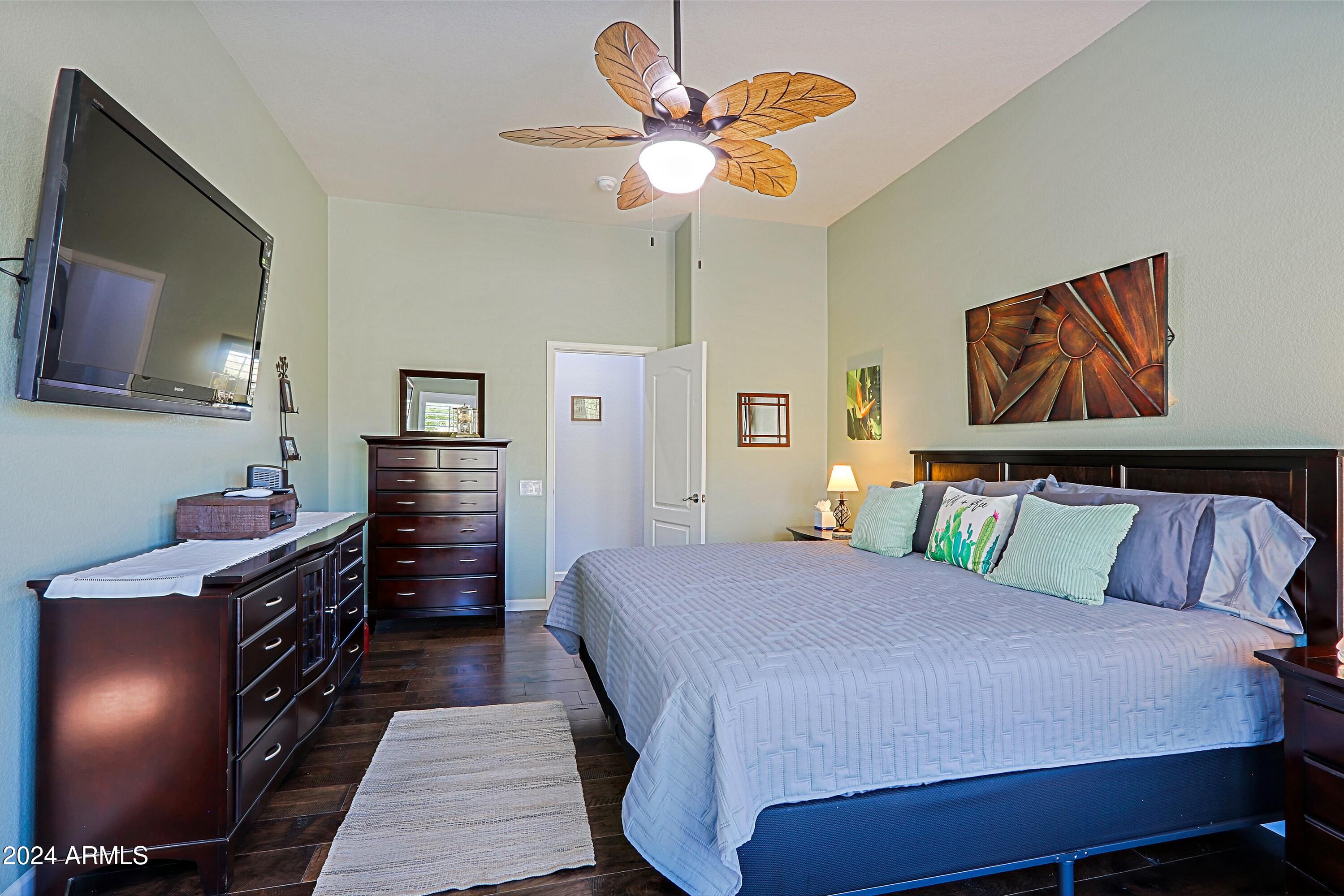 9338 E LAUREL Circle