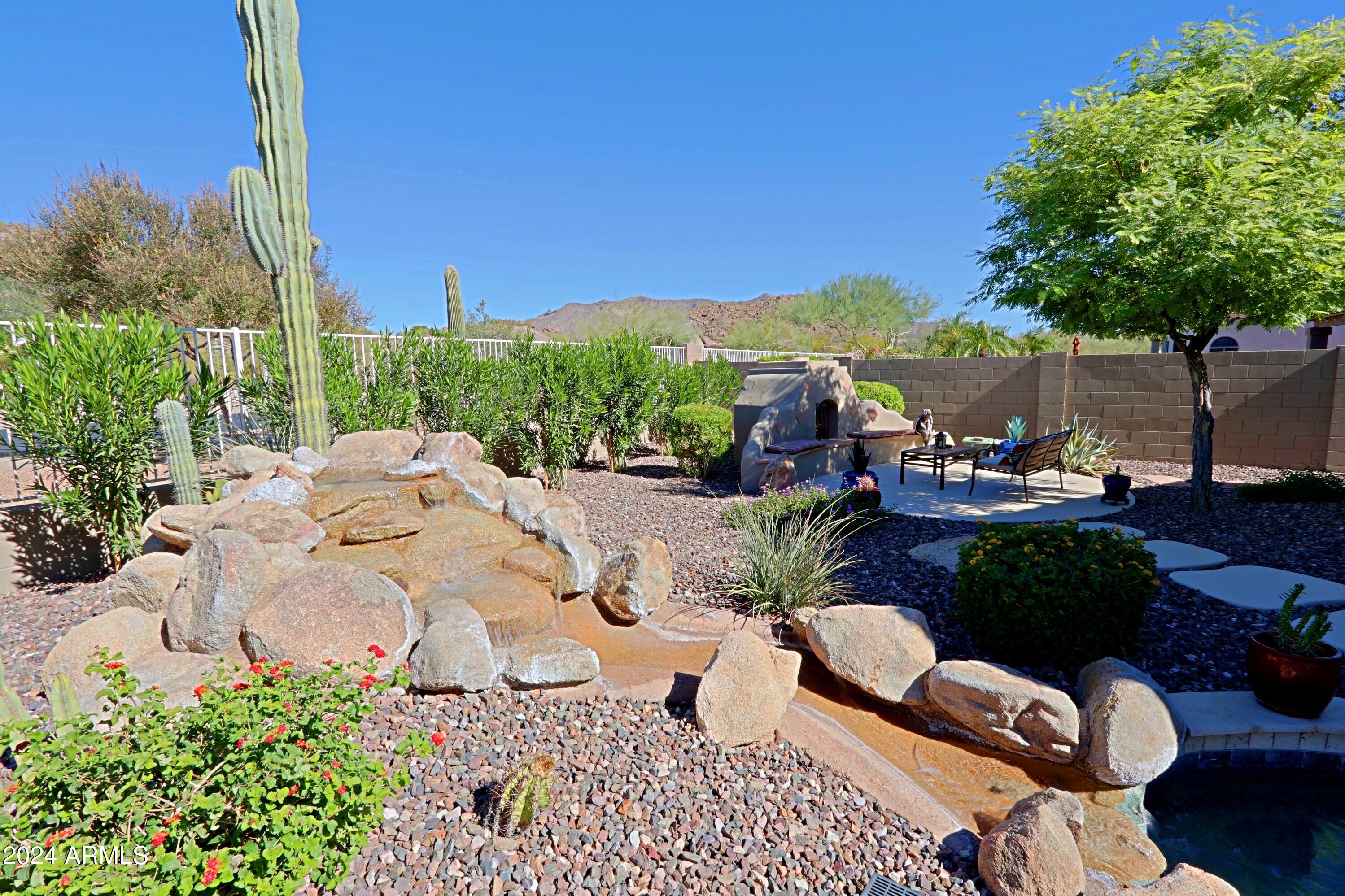 9338 E LAUREL Circle