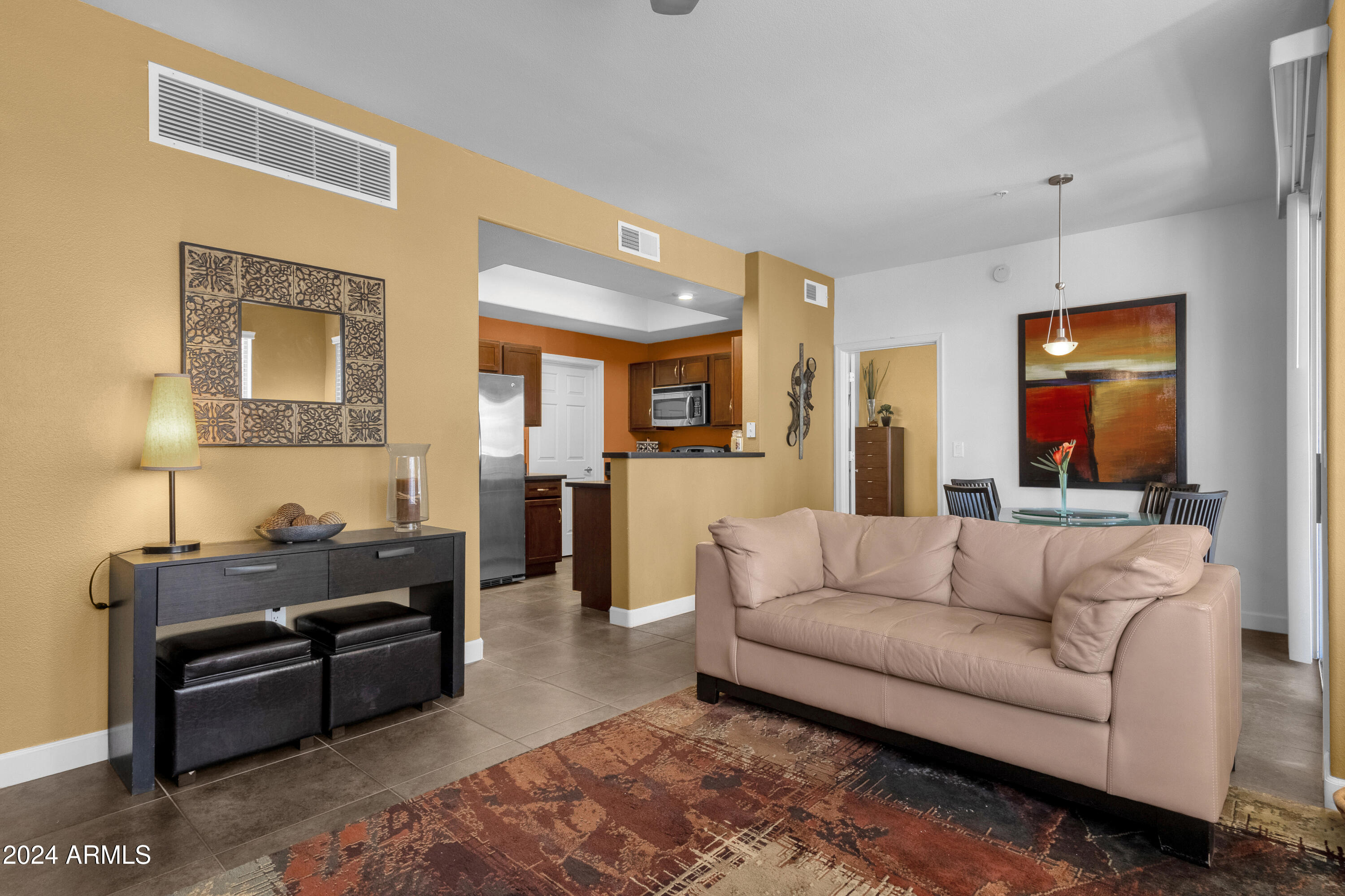 1100 N PRIEST Drive, 1092