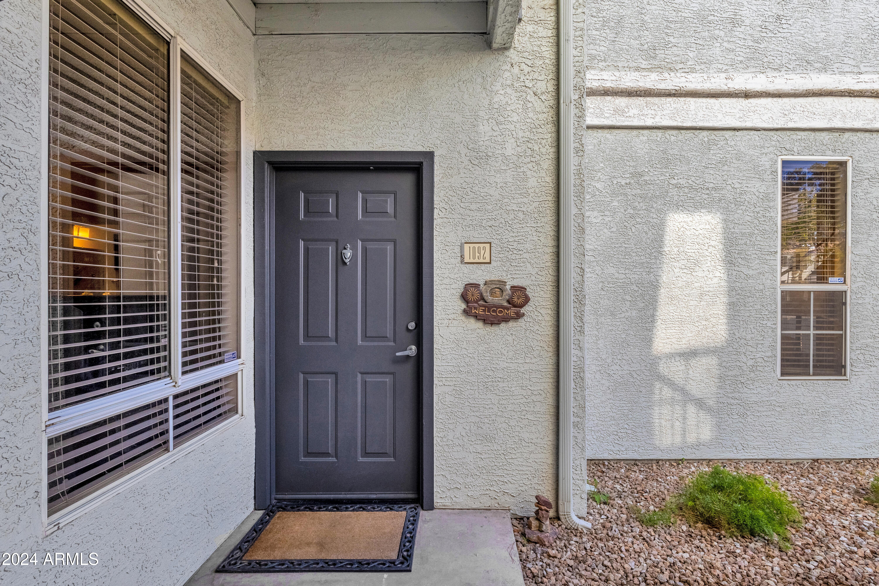 1100 N PRIEST Drive, 1092