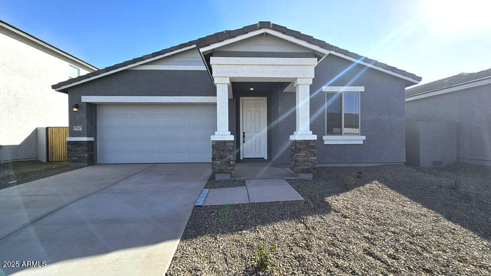 37907 N COWBOY Lane