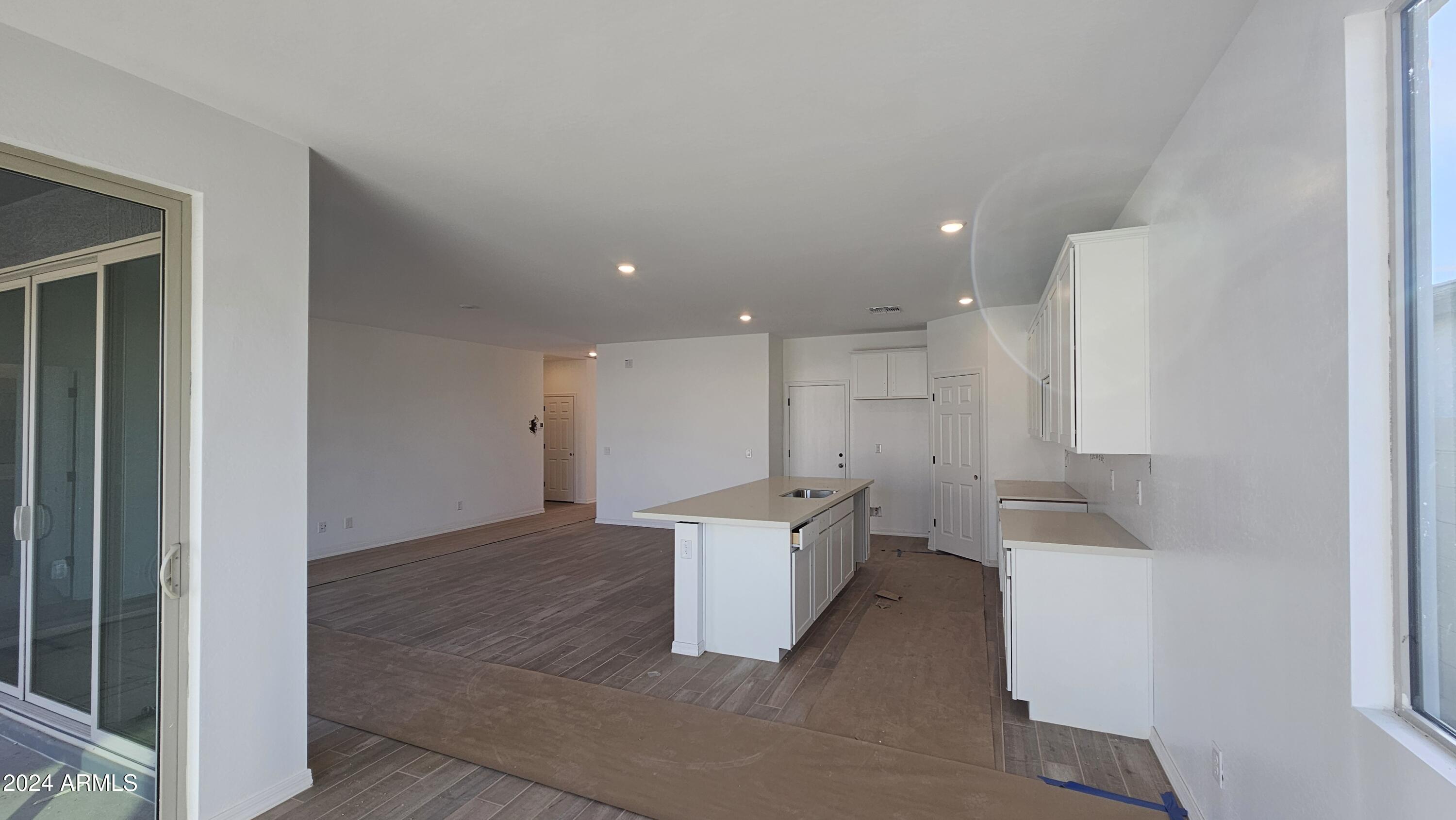 37574 N COWBOY Lane