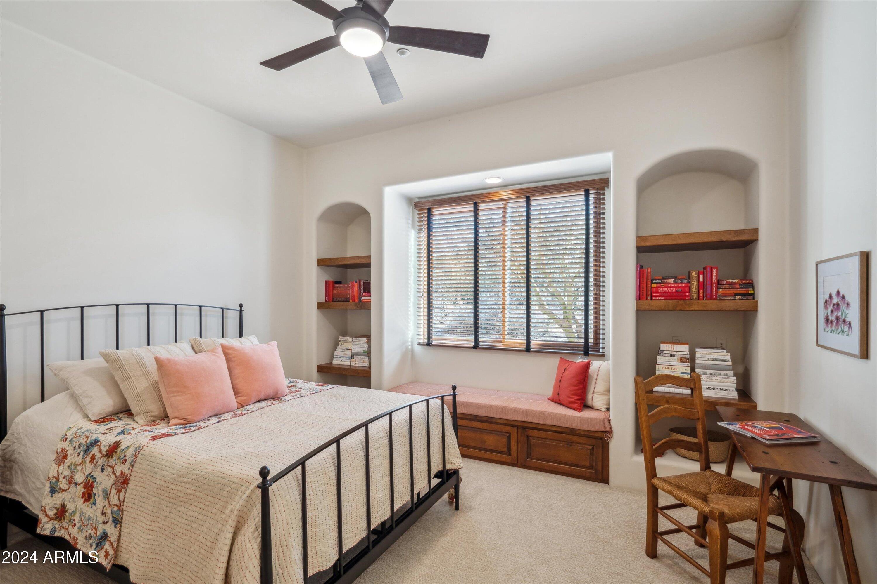 8300 E DIXILETA Drive, 218