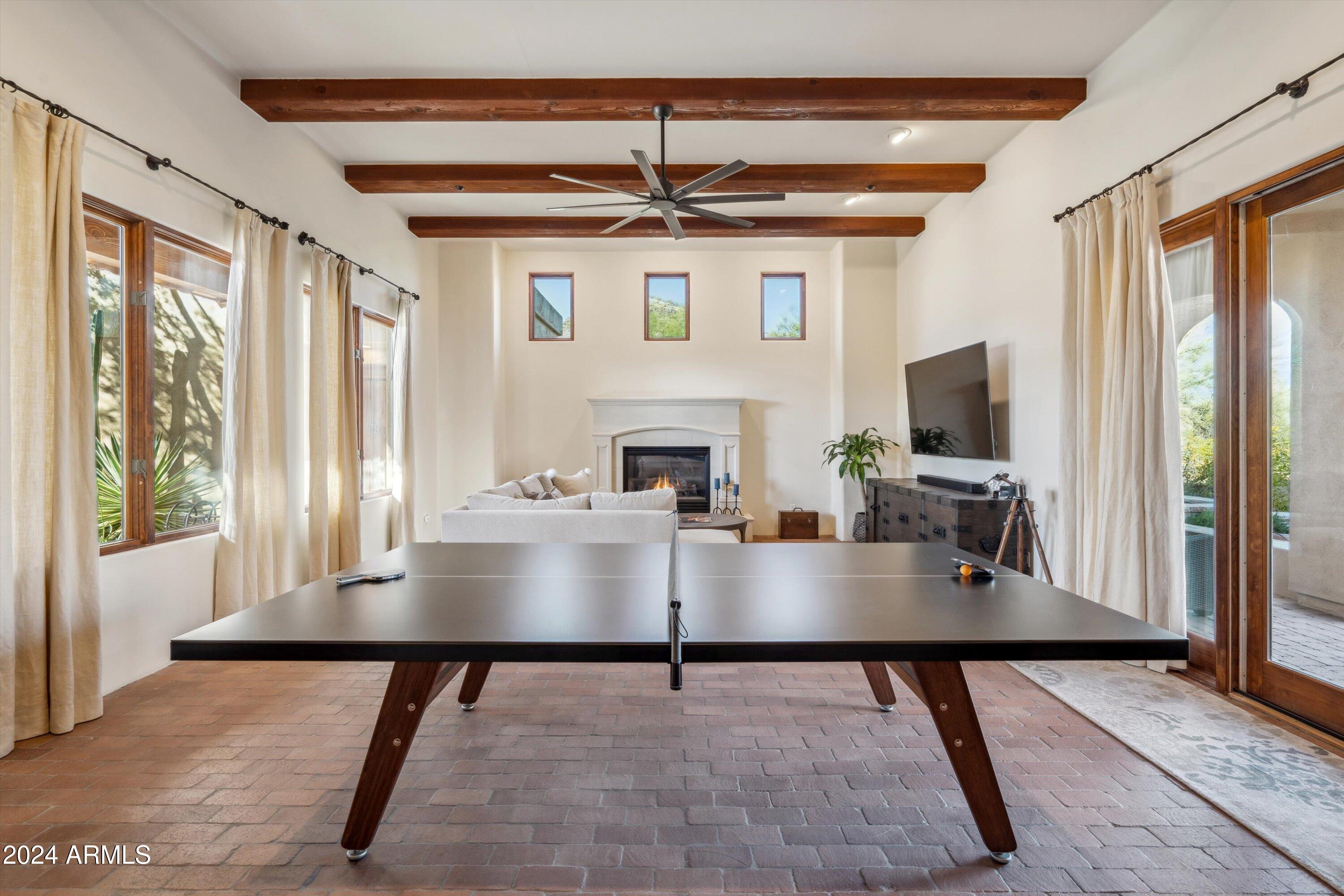 8300 E DIXILETA Drive, 218