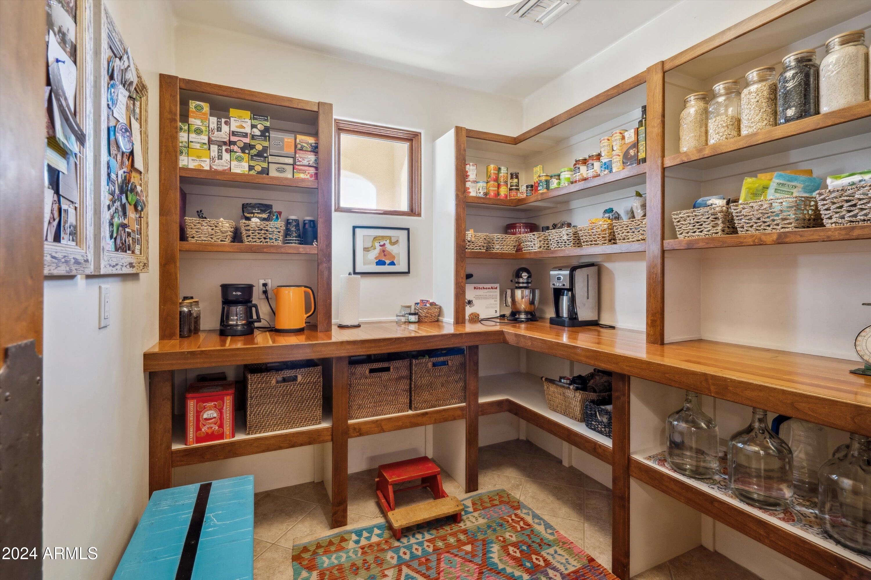 8300 E DIXILETA Drive, 218