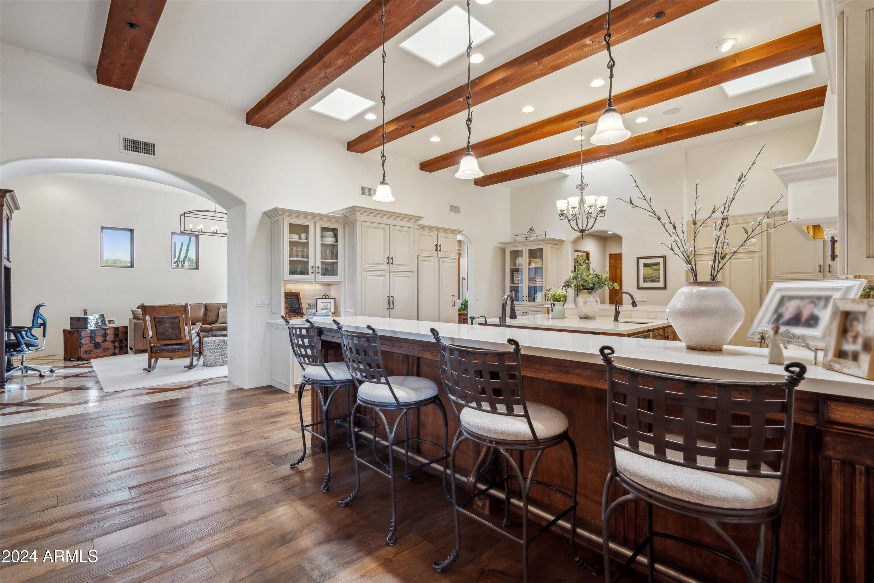 8300 E DIXILETA Drive, 218