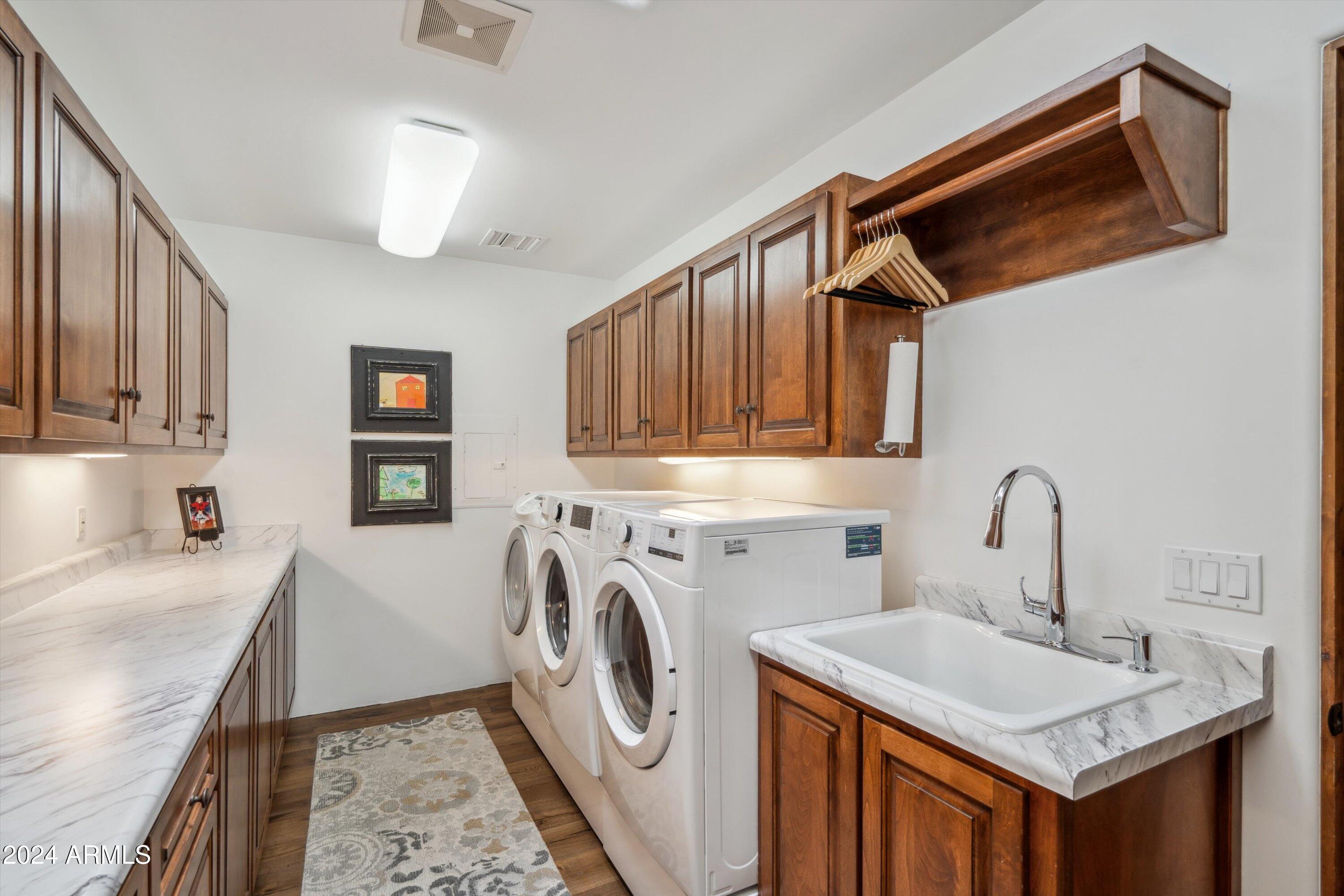 8300 E DIXILETA Drive, 218