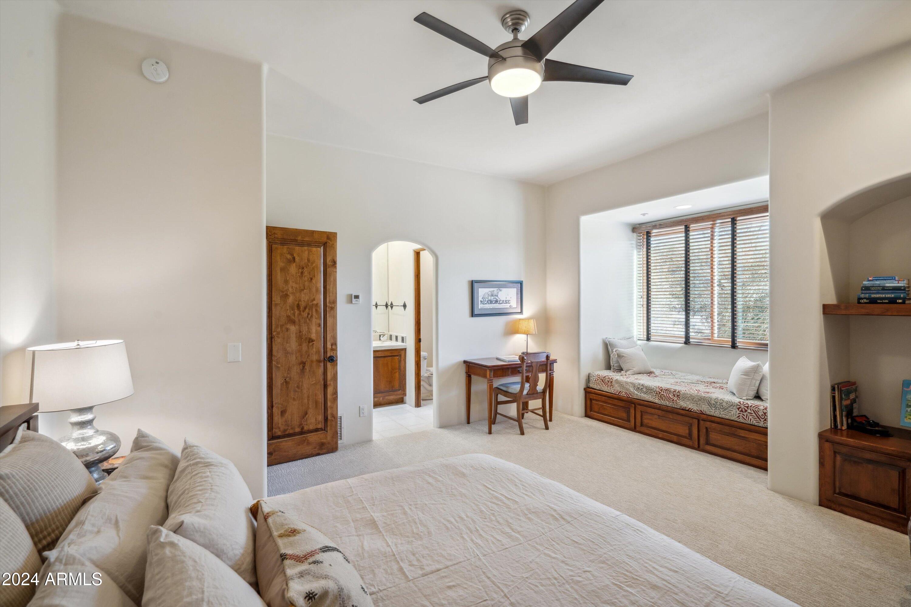 8300 E DIXILETA Drive, 218