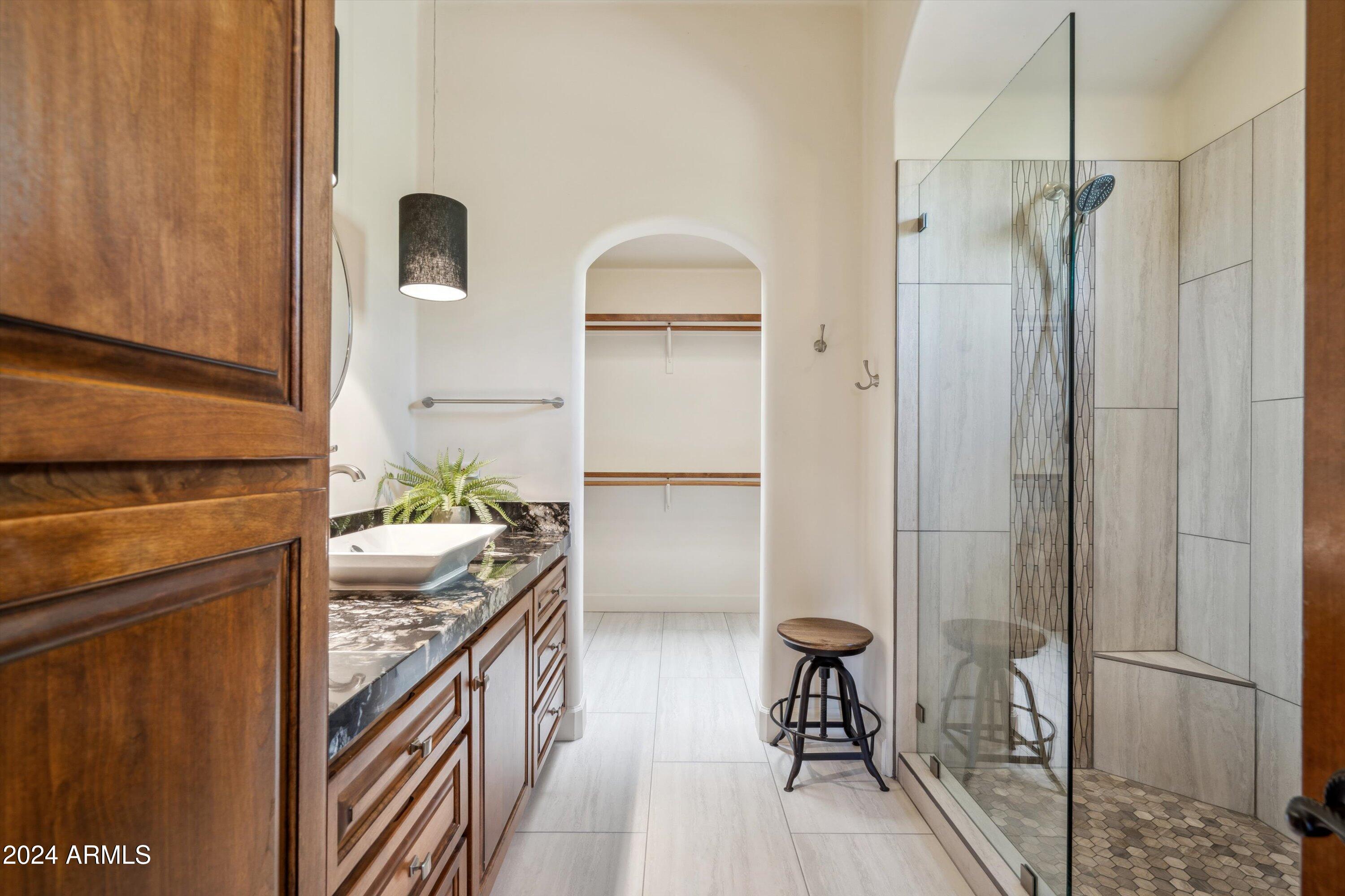 8300 E DIXILETA Drive, 218