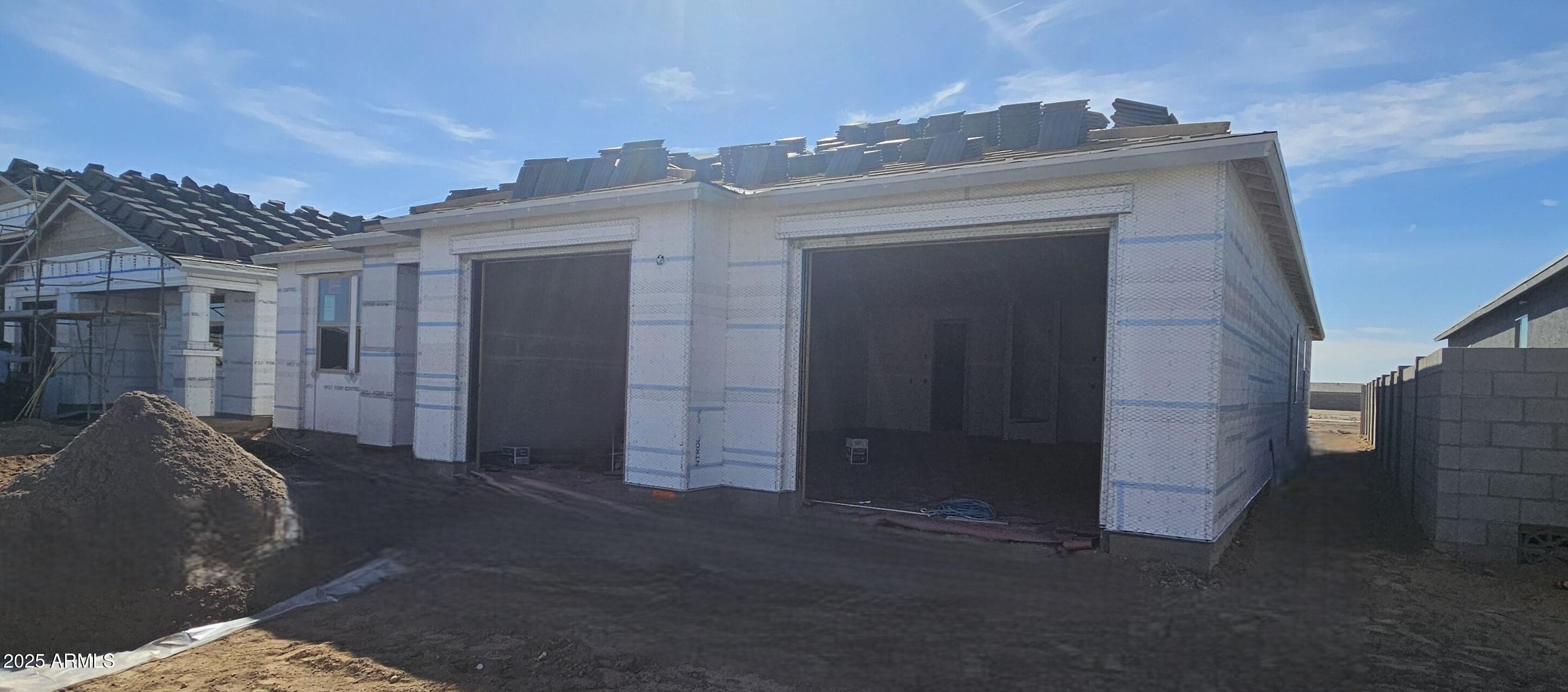 2671 E ABE TRUCKLE Avenue