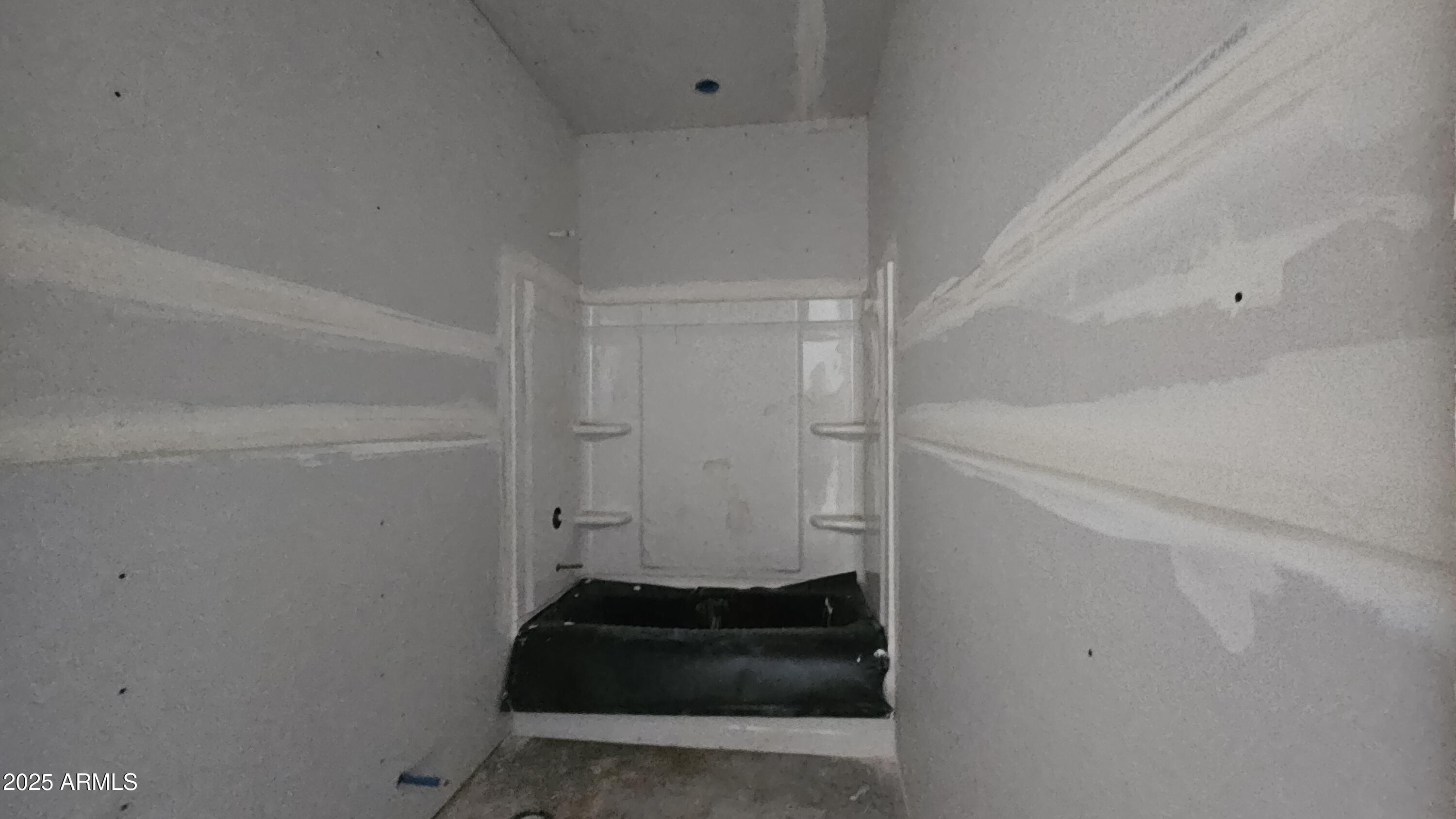 2671 E ABE TRUCKLE Avenue