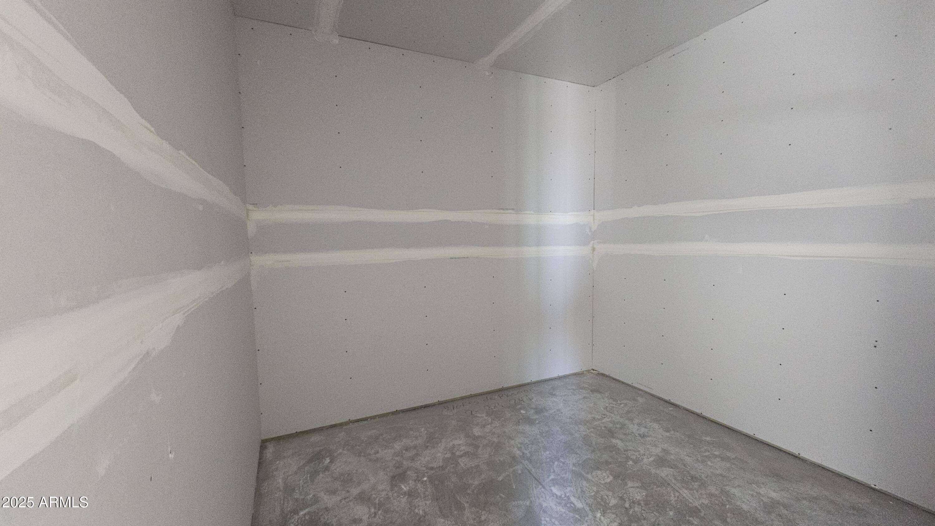 2671 E ABE TRUCKLE Avenue