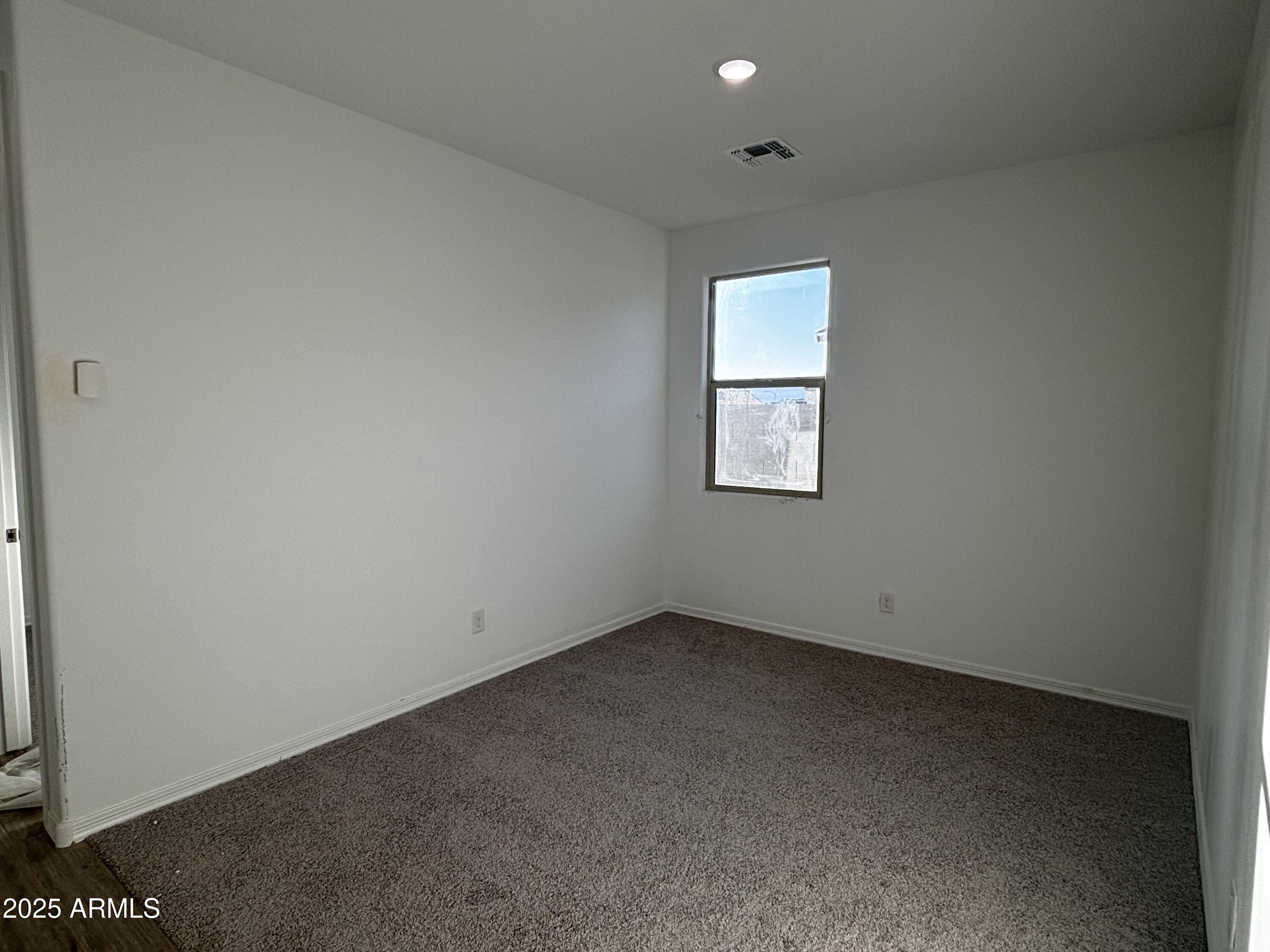 5605 W MCNEIL Street