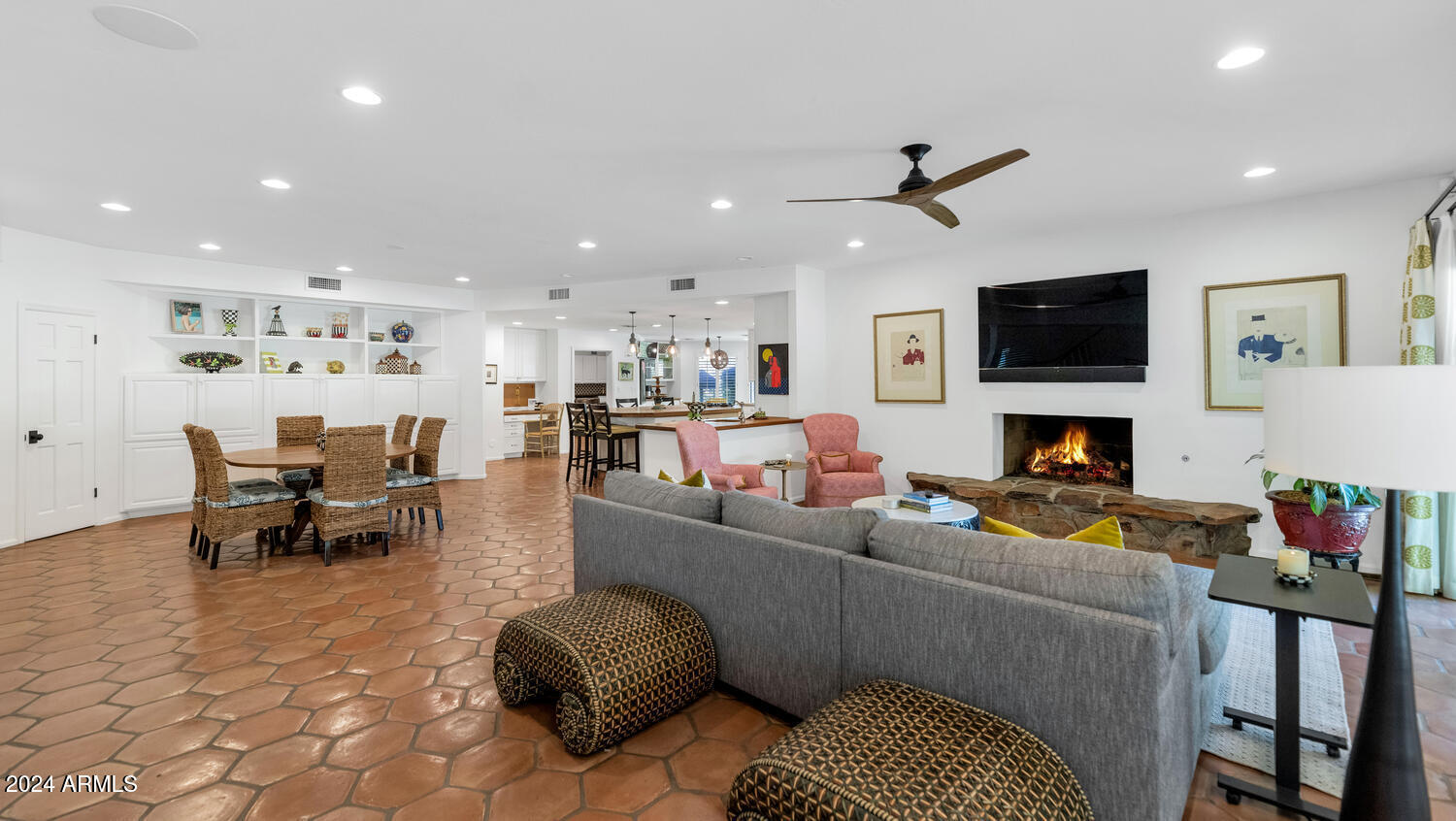 6319 E MARIPOSA Street