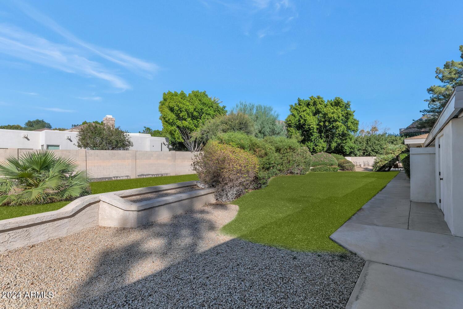 6319 E MARIPOSA Street