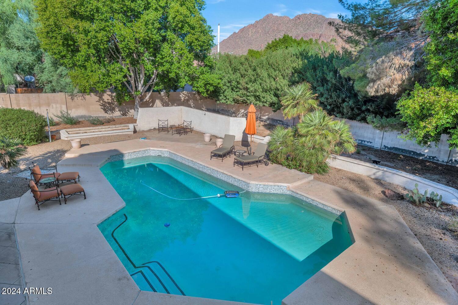 6319 E MARIPOSA Street