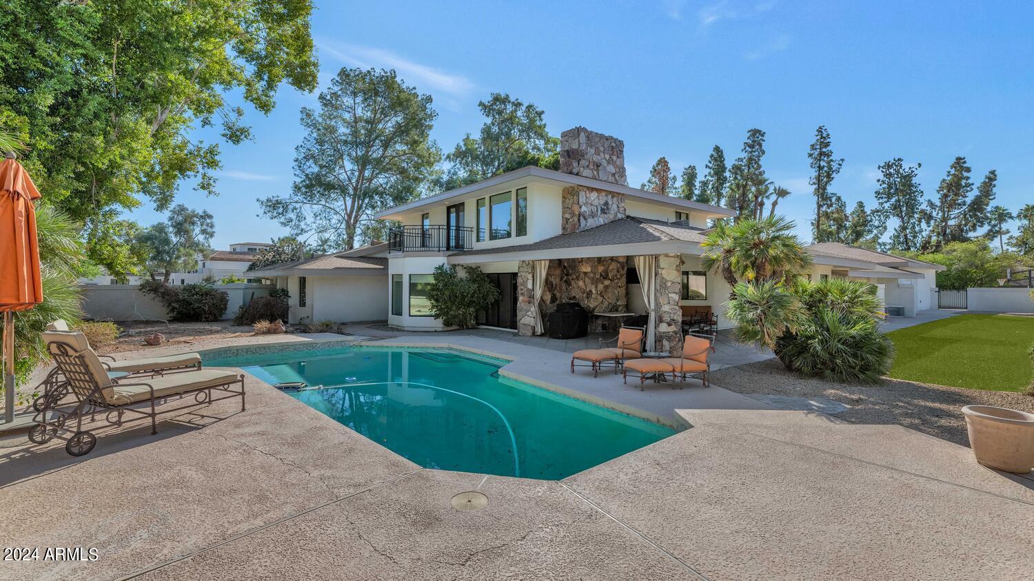 6319 E MARIPOSA Street