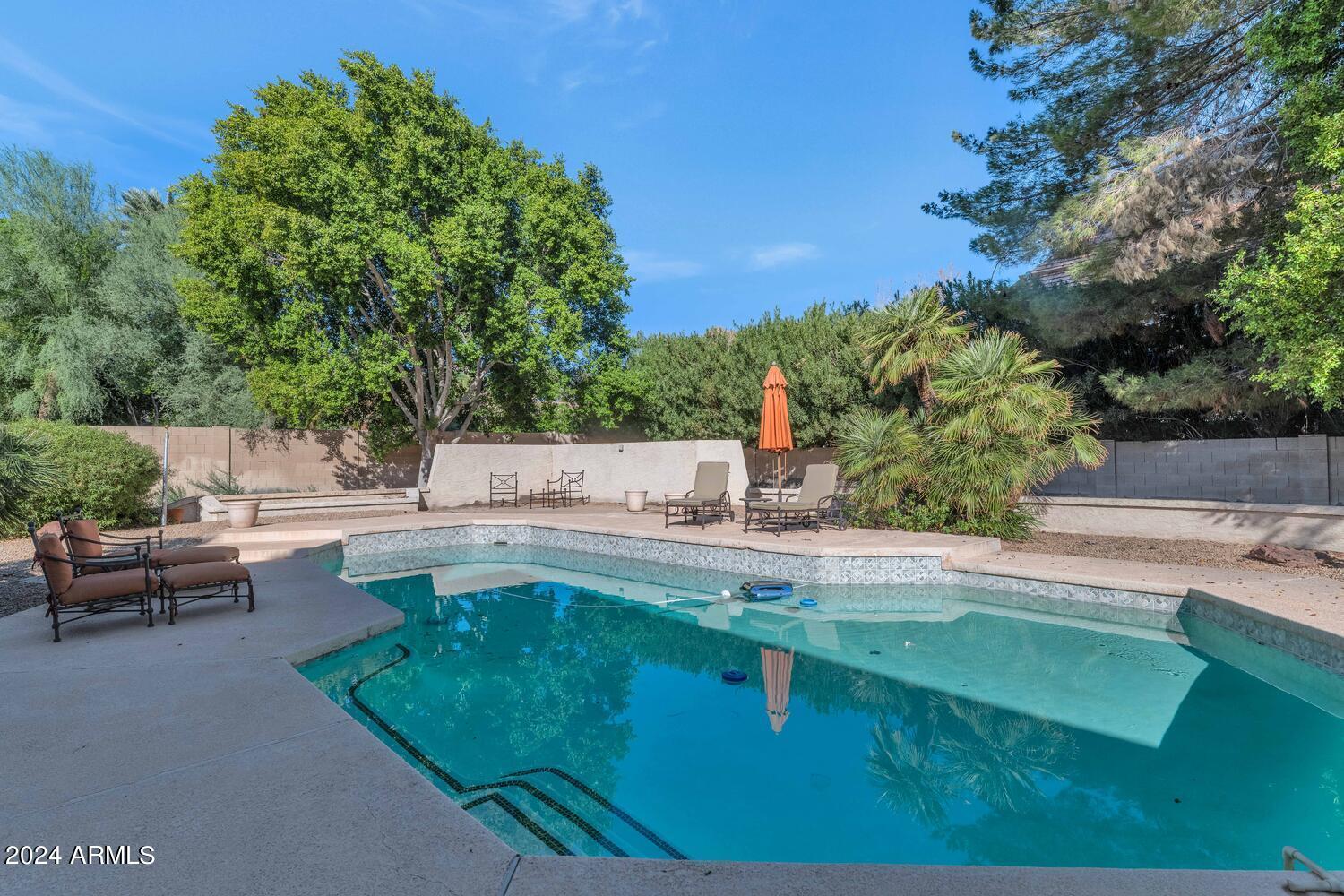 6319 E MARIPOSA Street